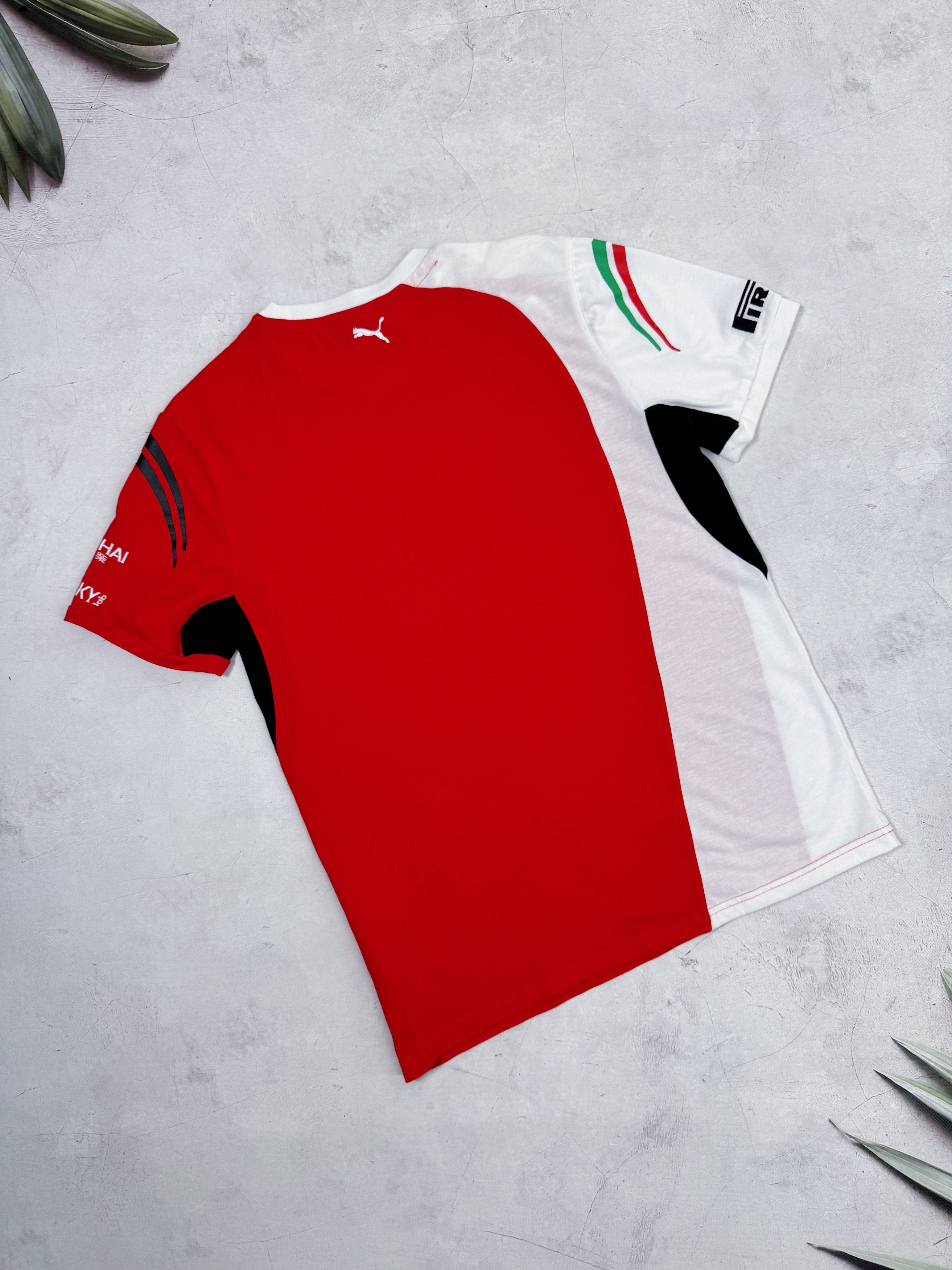 Ferrari Puma & Scuderia Ferrari T-Shirt Formula1 Team Santander Size US S / EU 44-46 / 1 - 13 Thumbnail