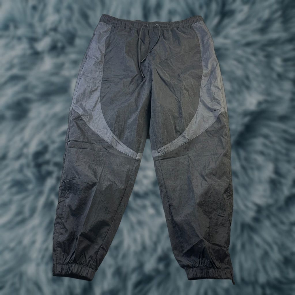 Jordan Brand Jordan Pants Regular XL Black Gray Sport Track Pants Mens Size US 36 / EU 52 - 1 Thumbnail