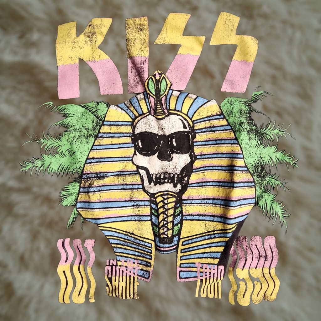Vintage Kiss Hot In The Shade Tour 1990 Band Graphic T Shirt Black Adult Small/Medium Mens Size US S / EU 44-46 / 1 - 1 Thumbnail