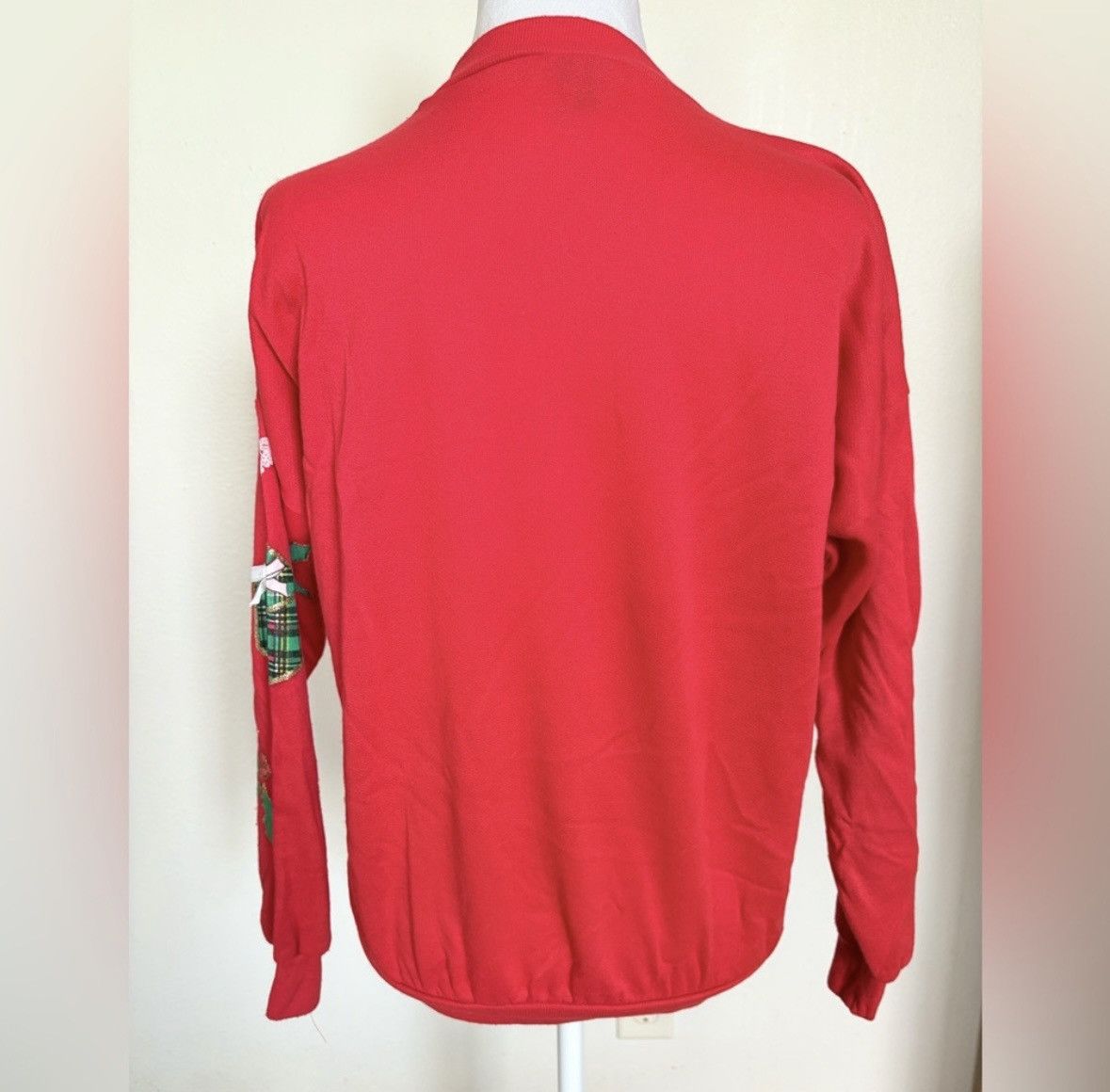Vintage Vintage Red Presents Ugly Christmas Pullover Sweatshirt Size S / US 4 / IT 40 - 3 Thumbnail