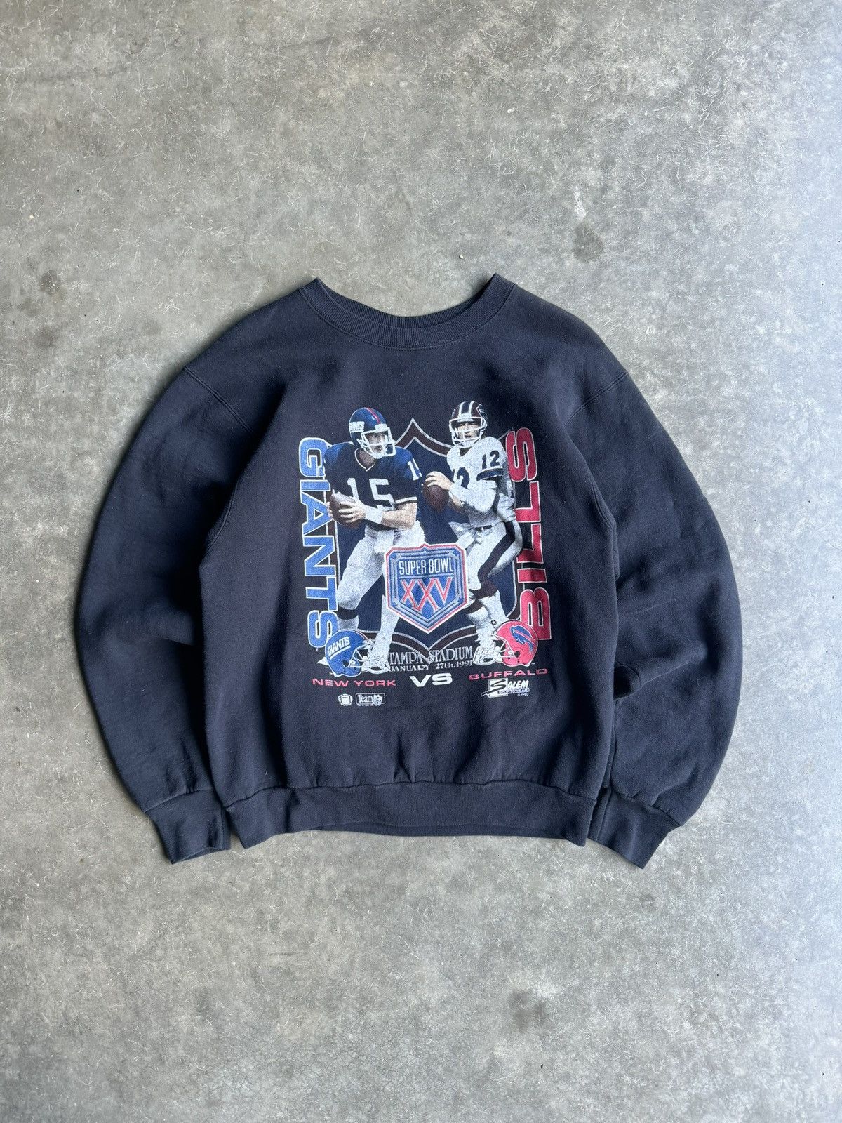 Salem Sportswear 1991 Buffalo Bills Made in U.S.A Graphic Vintage Crewneck Size US M / EU 48-50 / 2 - 1 Thumbnail