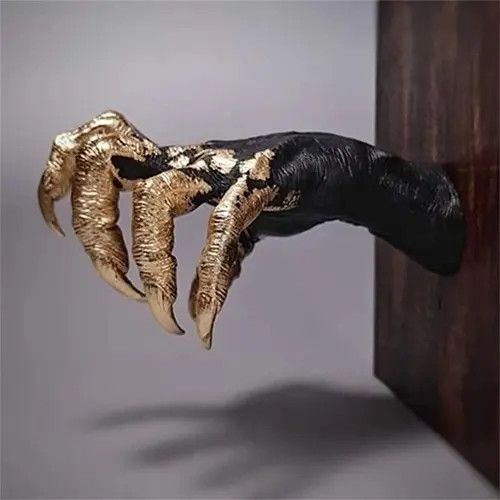 Japanese Brand Wall Mounted Witch Gold Hands Statue Size ONE SIZE - 2 Thumbnail