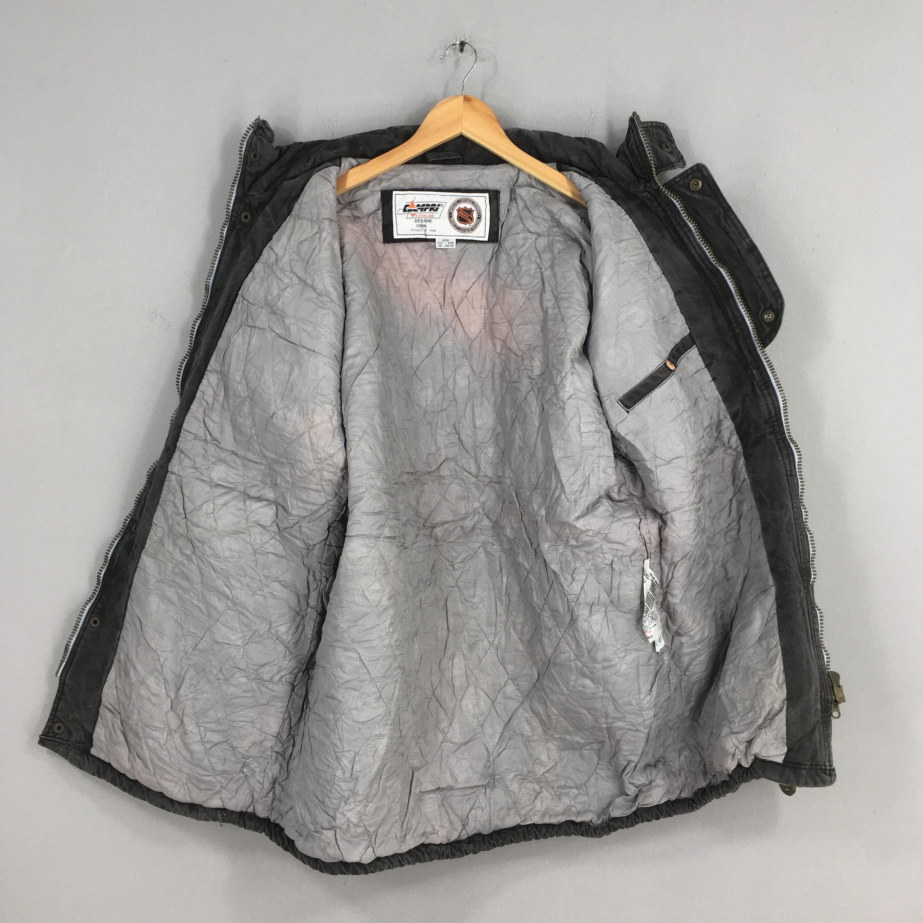 NFL Vintage 1990s Los Angeles Kings NHL Bomber Parka Medium Size US M / EU 48-50 / 2 - 8 Thumbnail