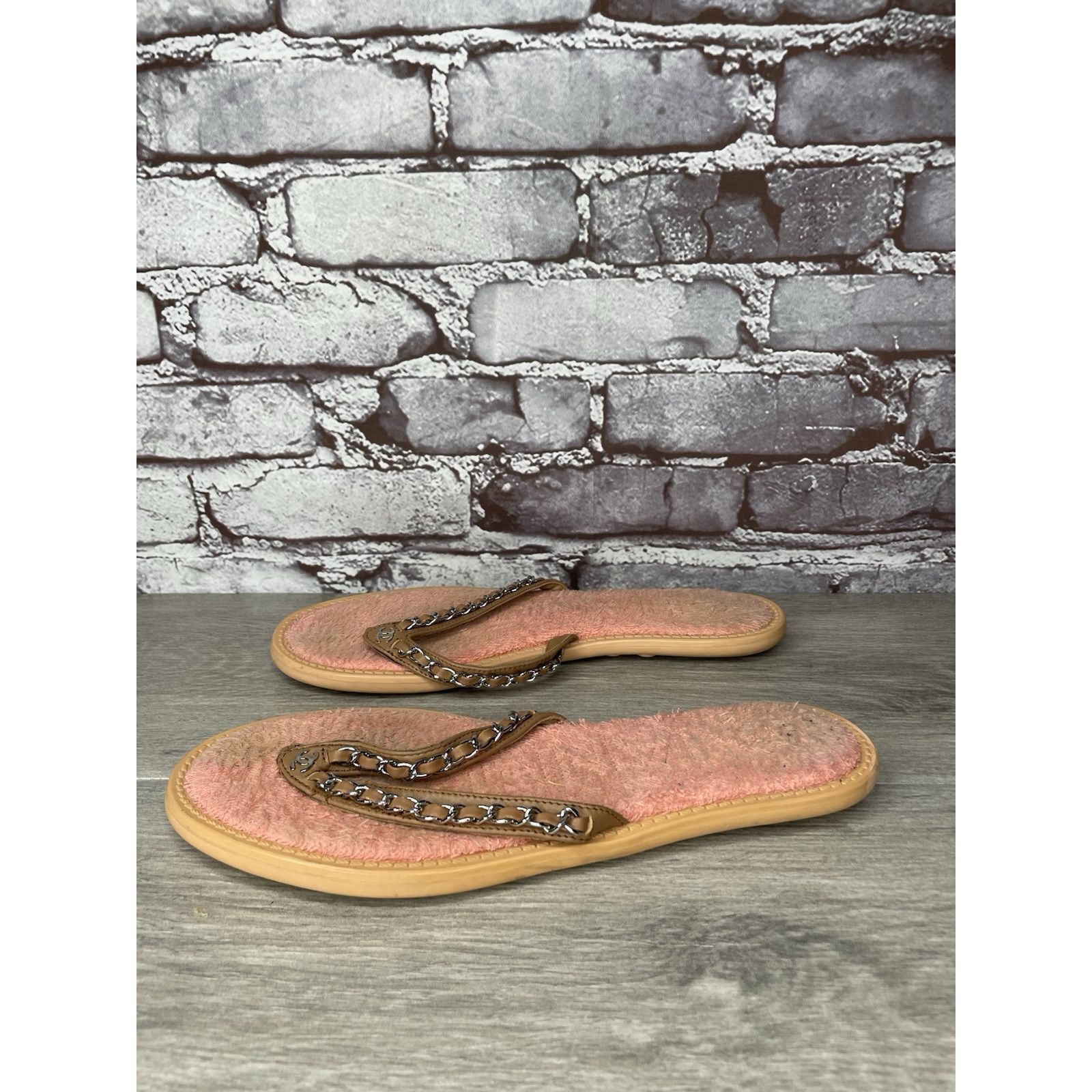 Chanel CHANEL Lambskin CC Chain Pink Leather Designer Thong Sandals Size US 9.5 / IT 39.5 - 5 Thumbnail