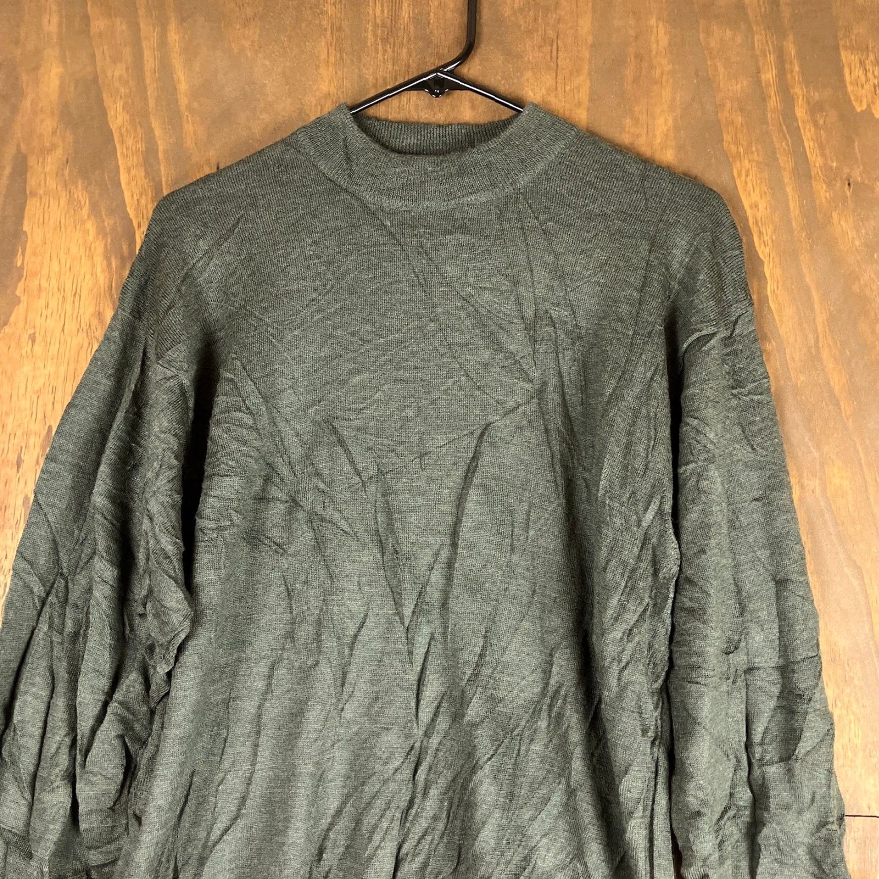 Vintage Bachrach Mens Sweater Green Crew Neck 100% Extra Fine Merino Wool Long Sleeve M Size US M / EU 48-50 / 2 - 2 Thumbnail