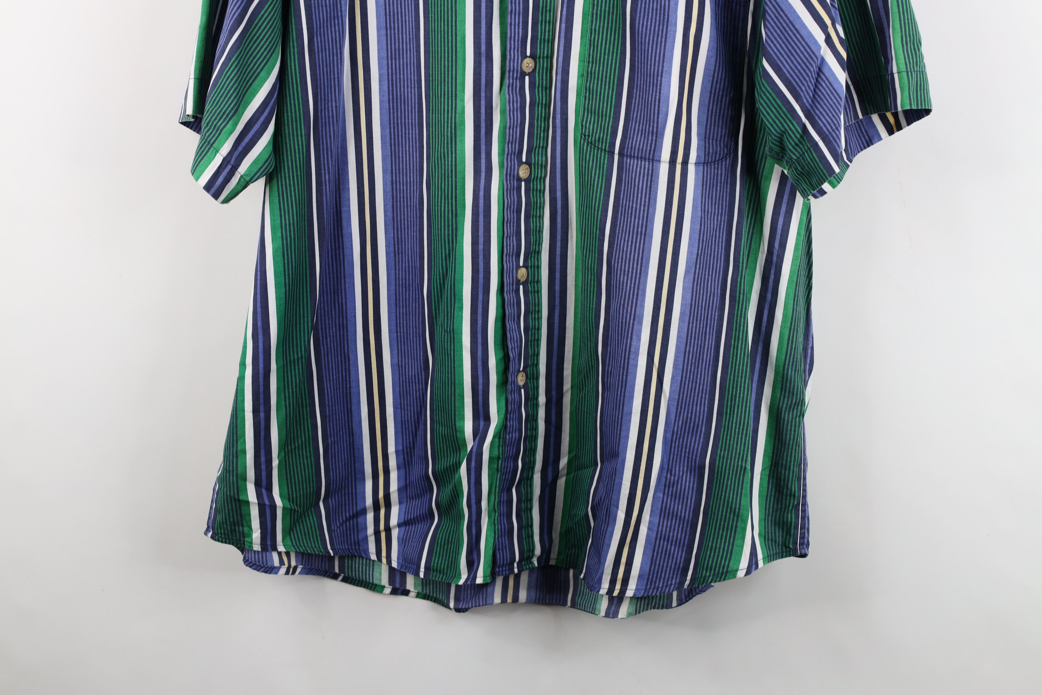 Vintage Vintage 90s Streetwear Short Sleeve Button Down Shirt Size US L / EU 52-54 / 3 - 3 Thumbnail