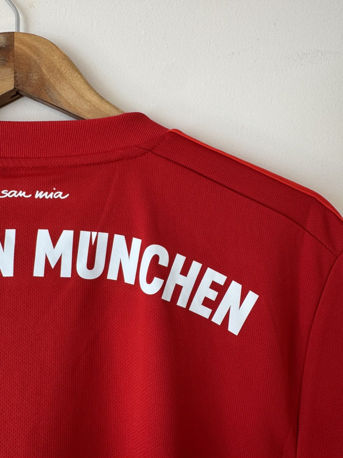 Adidas Bayern Munich 2019-2020 Home Soccer Jersey Football Shirt Size US L / EU 52-54 / 3 - 10 Thumbnail