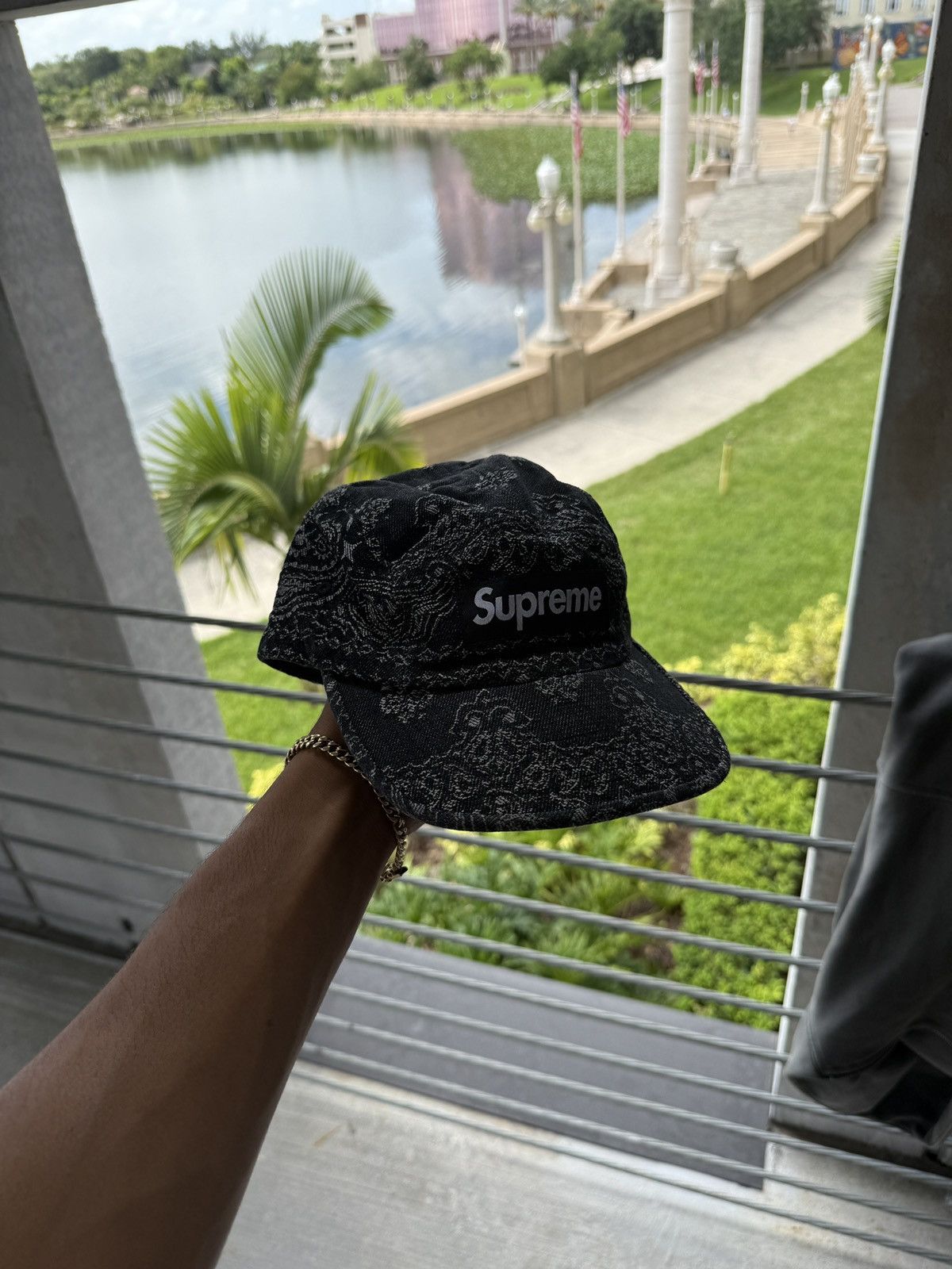 Supreme Supreme bandana denim hat SS25 Size ONE SIZE - 1 Thumbnail