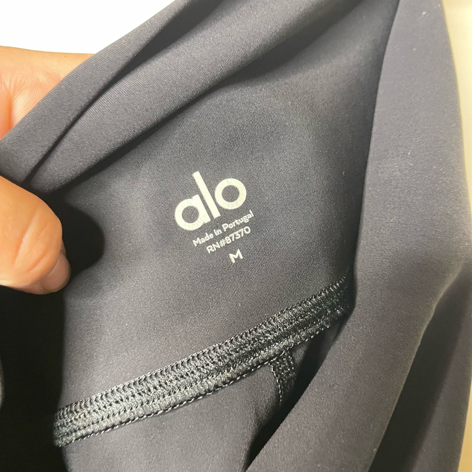 Alo Yoga ALO Yoga Pants High-Waist Ripped Warrior Legging Black M Size 26" / US 2 / IT 38 - 7 Thumbnail