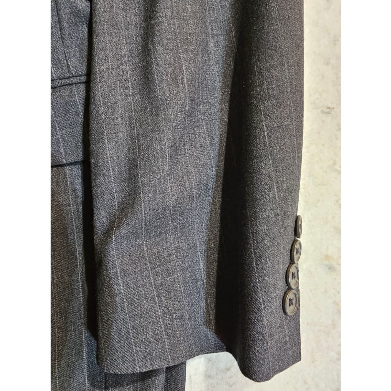 Austin Reed VINTAGE Austin Reed Signature 2 Pc Suit 100% Wool Grey Pin Striped Men's 44R 34x30 Size 44R - 7 Thumbnail