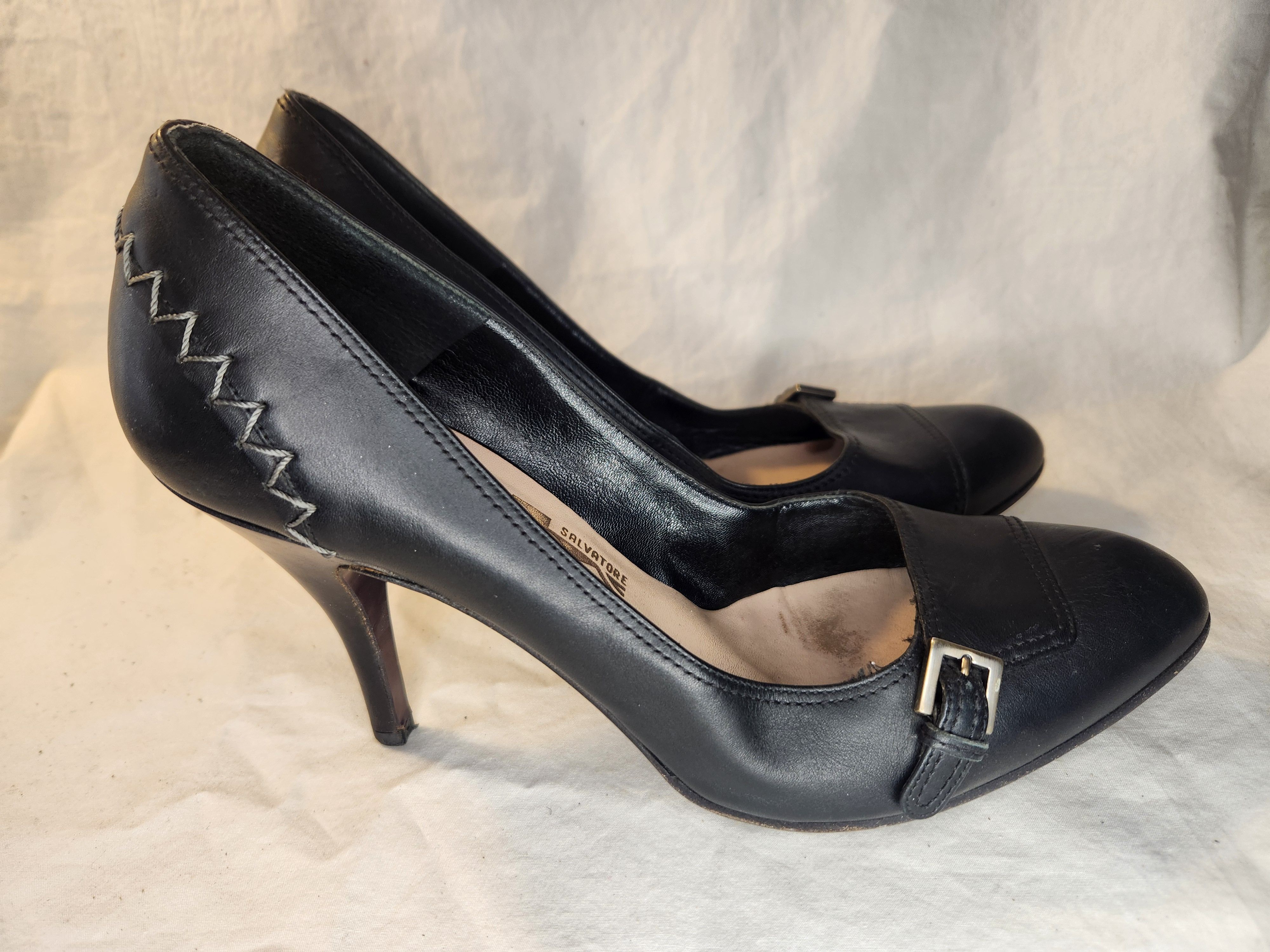 Salvatore Ferragamo CLASSIC PUMP BUCKLE VARA Size US 9.5 / IT 39.5 - 5 Thumbnail