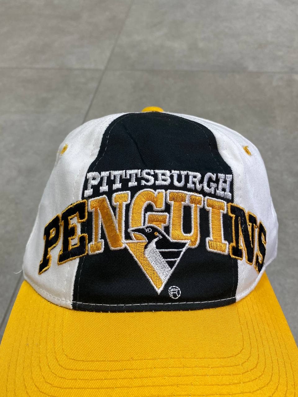 Starter Vintage Starter NHL Tri Power Pittsburgh Penguins Cap Size ONE SIZE - 1 Thumbnail