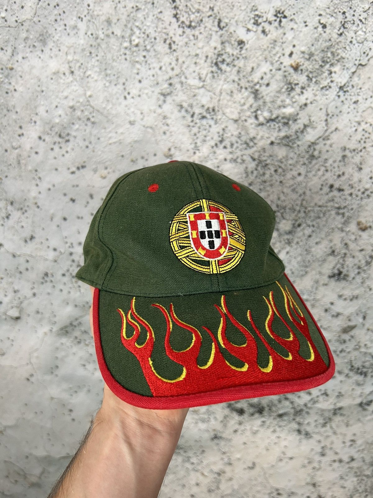 Vintage Vintage Portugal Football Hat 90s Soccer Jersey Streetwear Size ONE SIZE - 1 Thumbnail