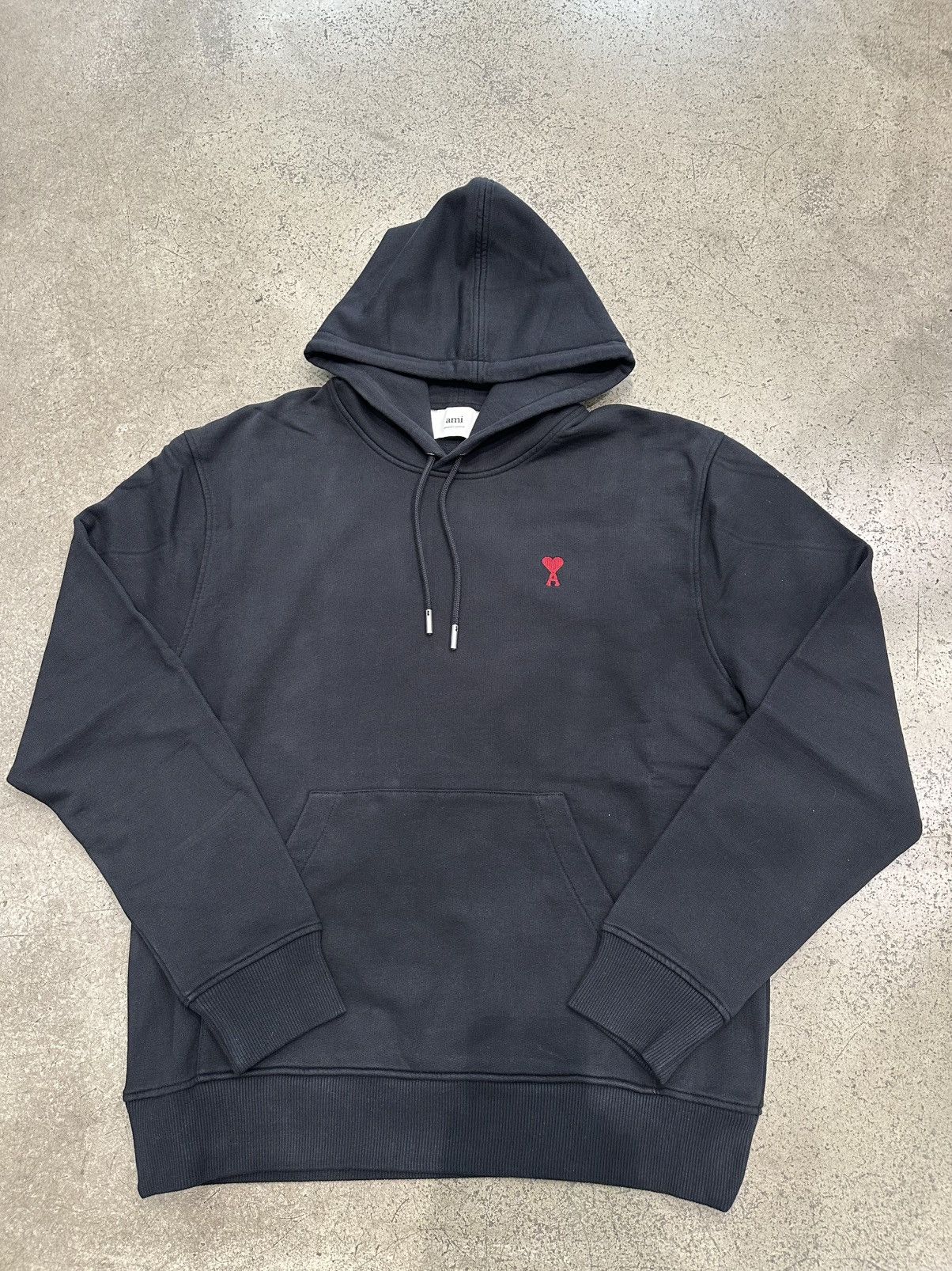 パーカー・フーディ AMI Men Hoodies BFUSW035730 001 BLACK AMI AMI Men Hoodies BFUSW035730 001 BLACK | Grailed