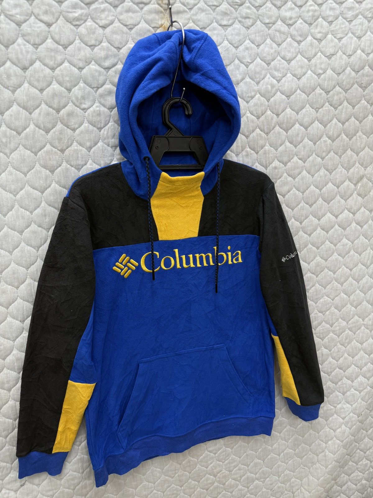 Columbia 🔥🔥🔥ARCHIVE COLUMBIA HOODIE Size US M / EU 48-50 / 2 - 3 Thumbnail