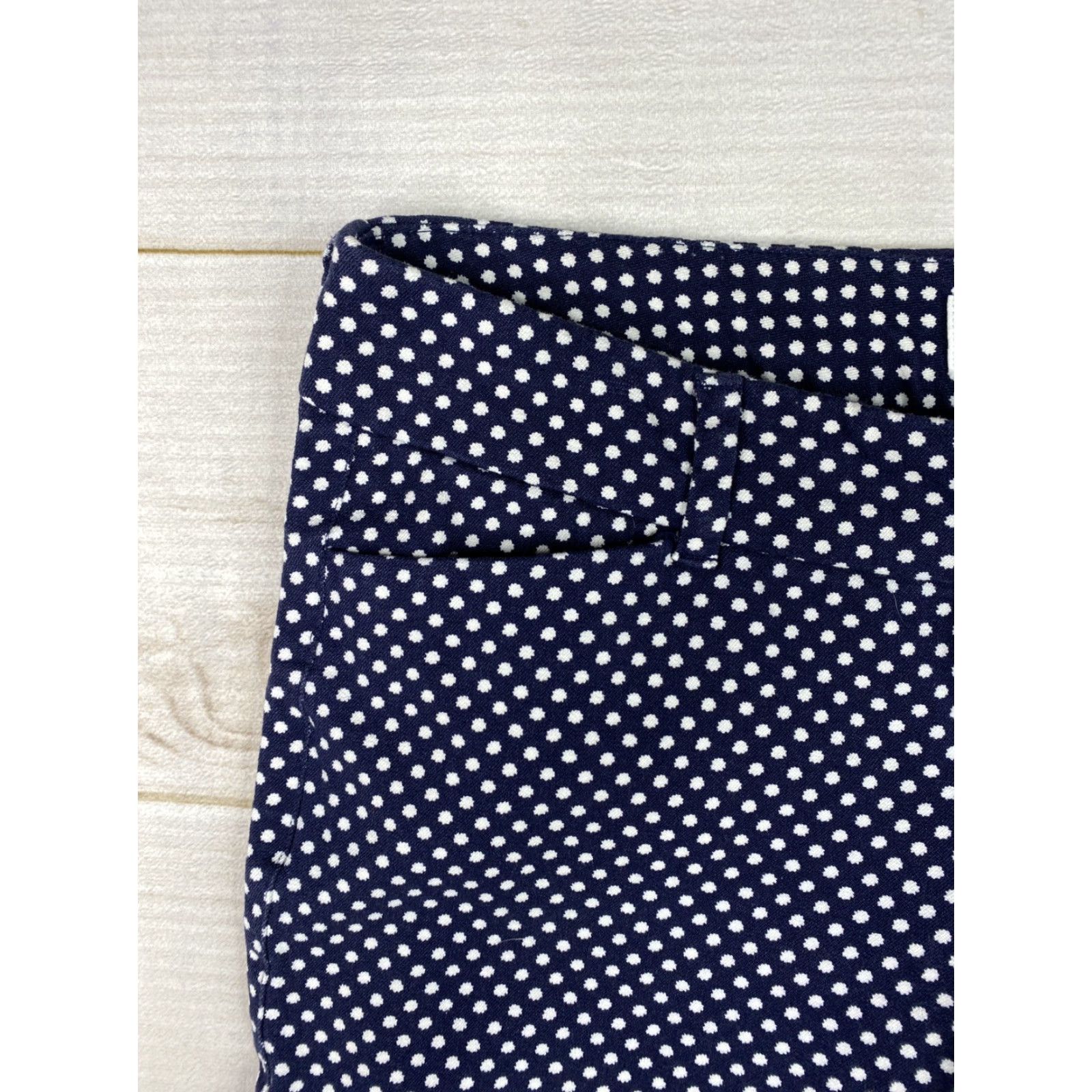 Old Navy Old Navy Pants Womens Size 8 Blue White Polka Dot Print Pixie Mid Rise Stretch Tapered Leg Casual Size 30" / US 8 / IT 44 - 2 Thumbnail