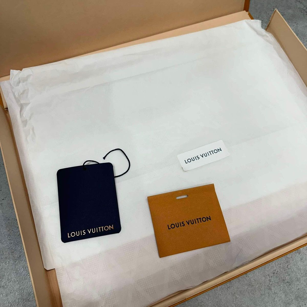 Louis Vuitton × Virgil Abloh LOUIS VUITTON PLANE T SHIRT Size US XXL / EU 58 / 5 - 12 Thumbnail