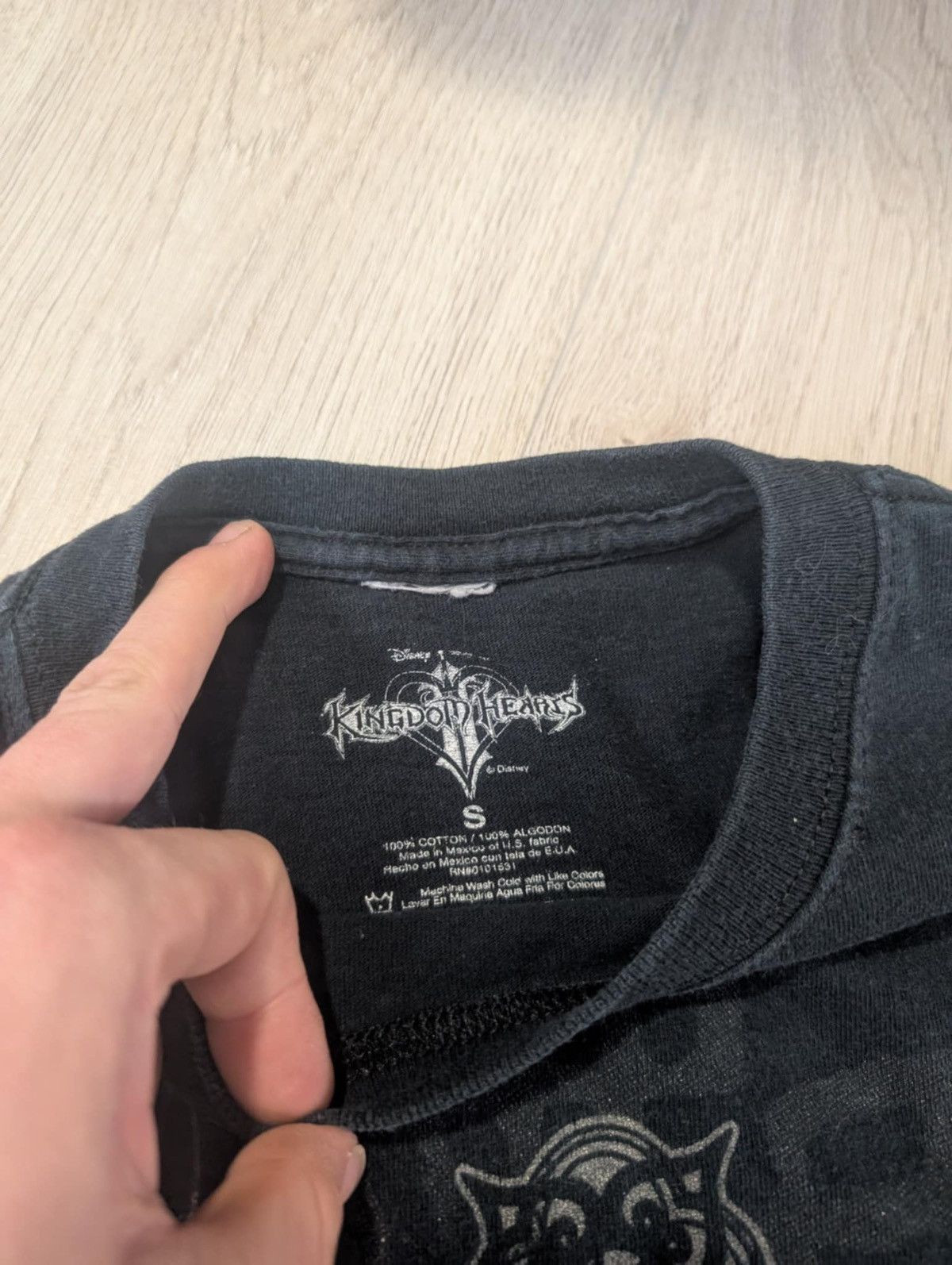 Disney × Vintage VINTAGE RARE Y2K official Disney merch kingdom hearts tee Size US S / EU 44-46 / 1 - 5 Thumbnail