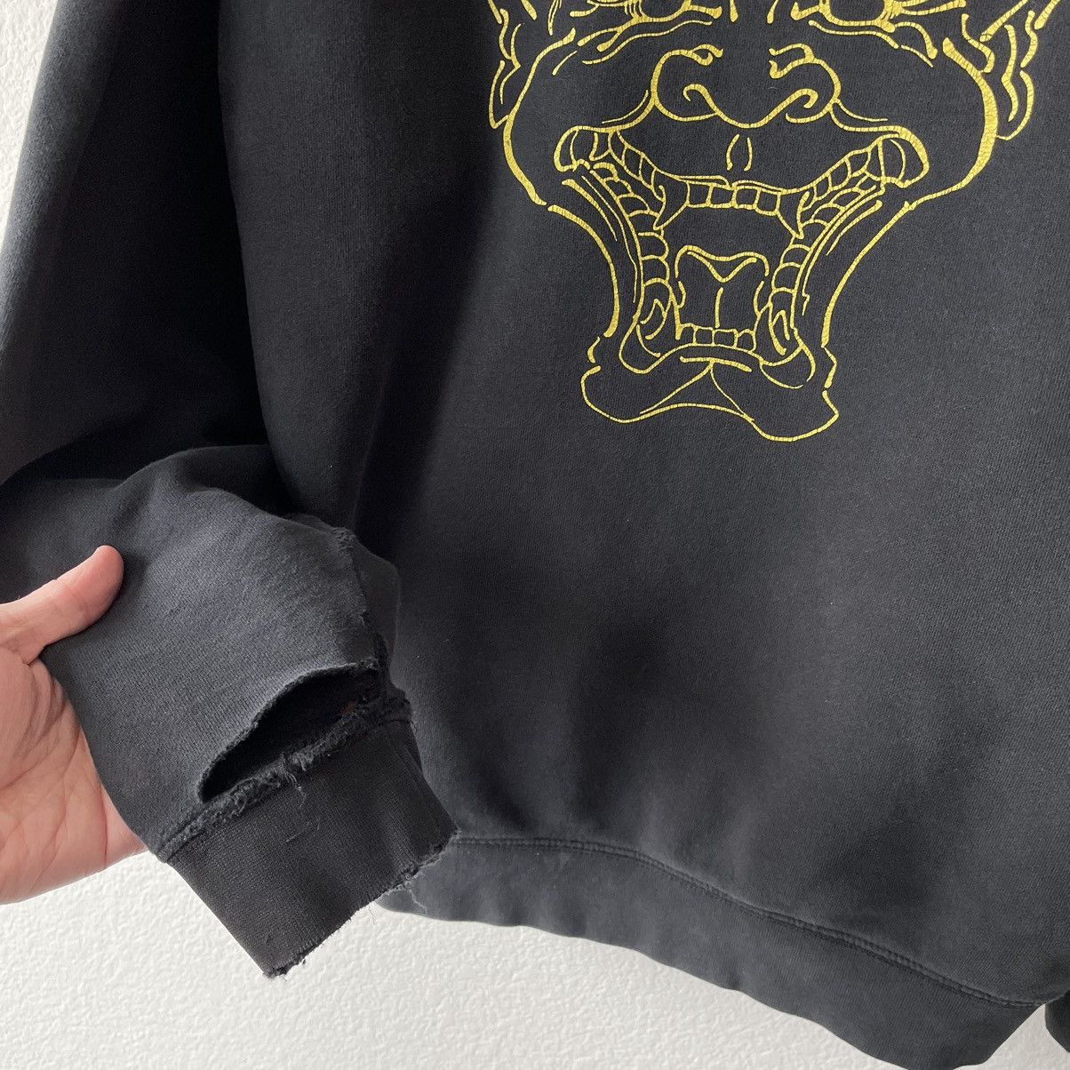Independent Trading Co. × Japanese Brand × Vintage Vintage 00s Japanese Mask Tattoo Graphic Thrashed Hoodie Size US XL / EU 56 / 4 - 8 Thumbnail