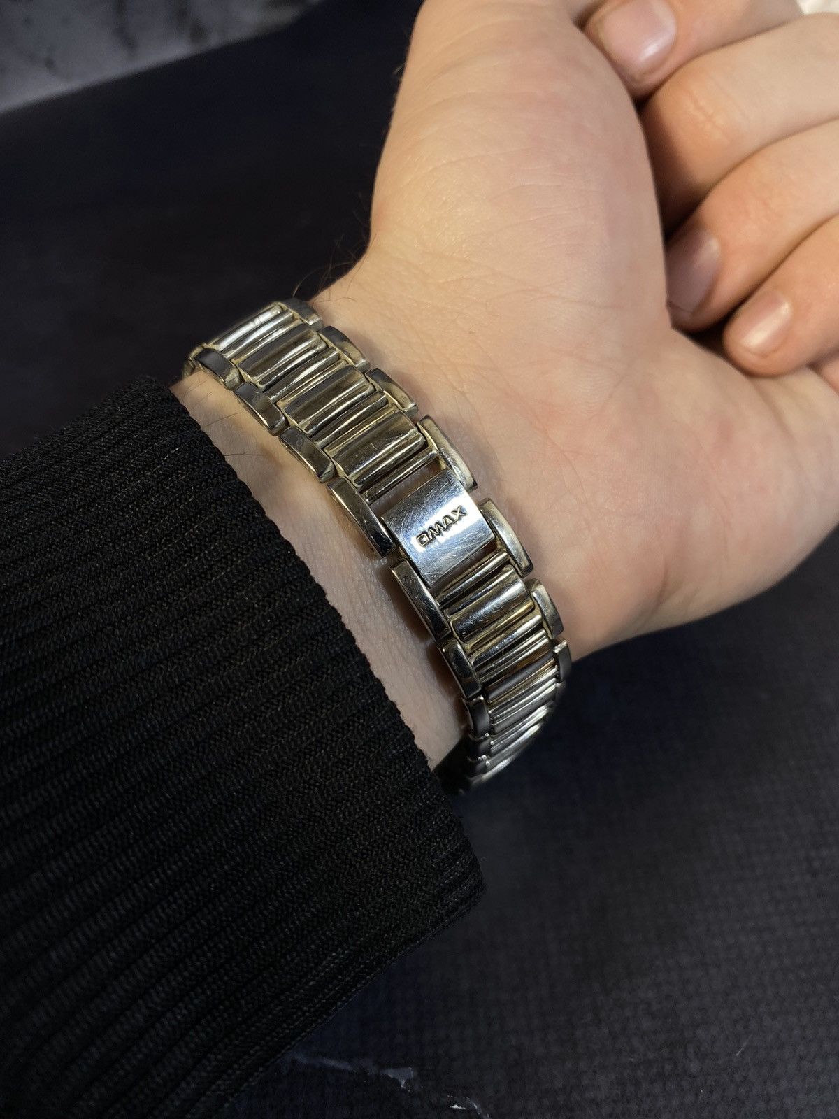 Japanese Brand × Vintage Omax Dark Dial Quartz Watch Japanese Brand Size ONE SIZE - 5 Thumbnail
