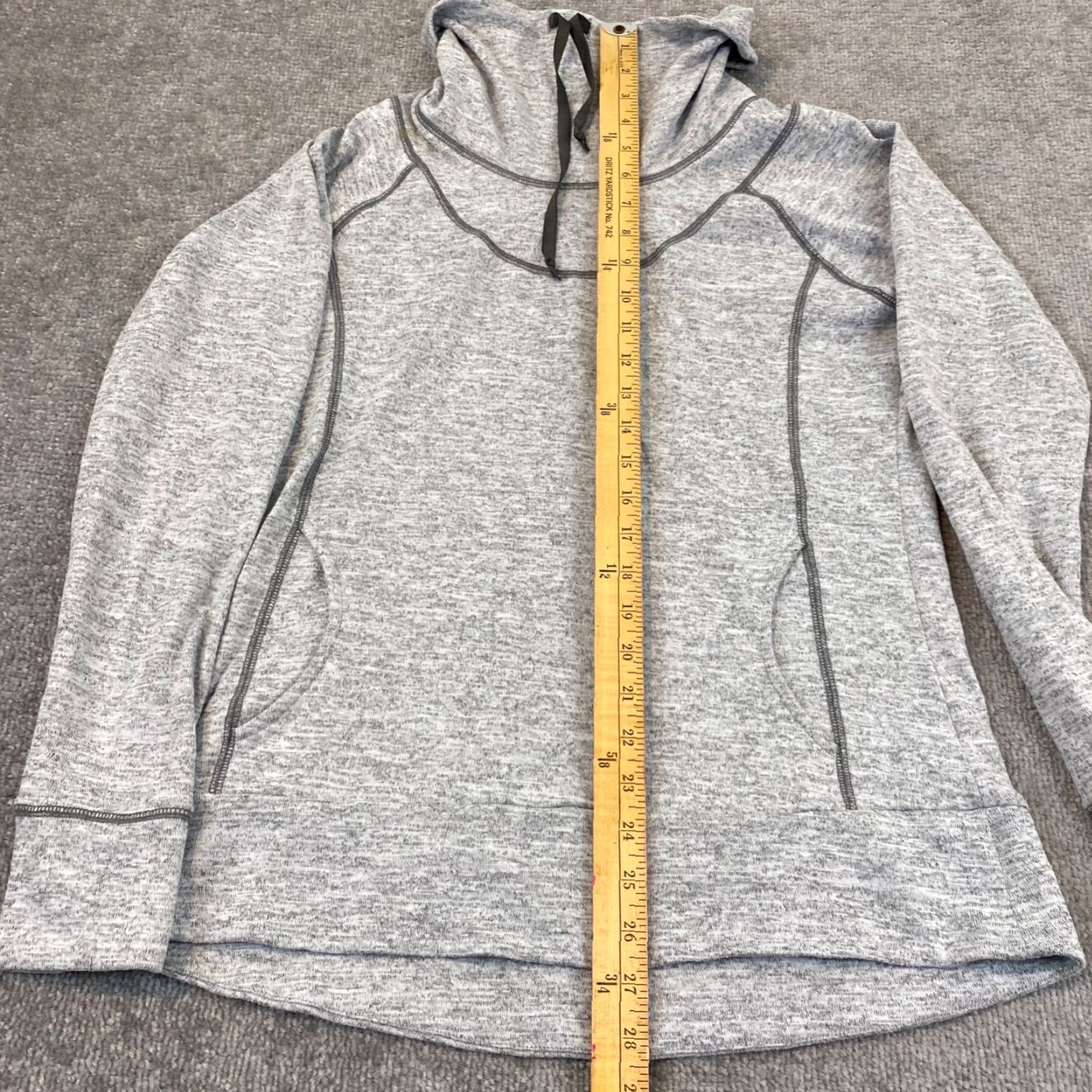 Vintage KUHL Pullover Womens Medium Heather Gray Turtleneck Running Thumb Holes Hike L/S Jacket Size M / US 6-8 / IT 42-44 - 6 Thumbnail