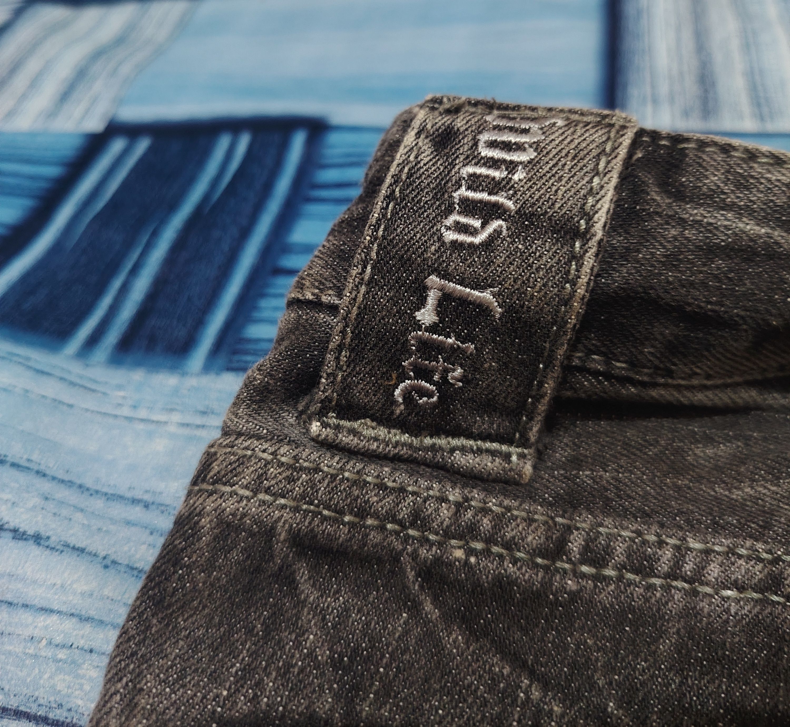 Le Grande Bleu (L.G.B.) Japanese Wild Life Skull Bones Whiskered Flared Jeans Size US 32 / EU 48 - 14 Thumbnail