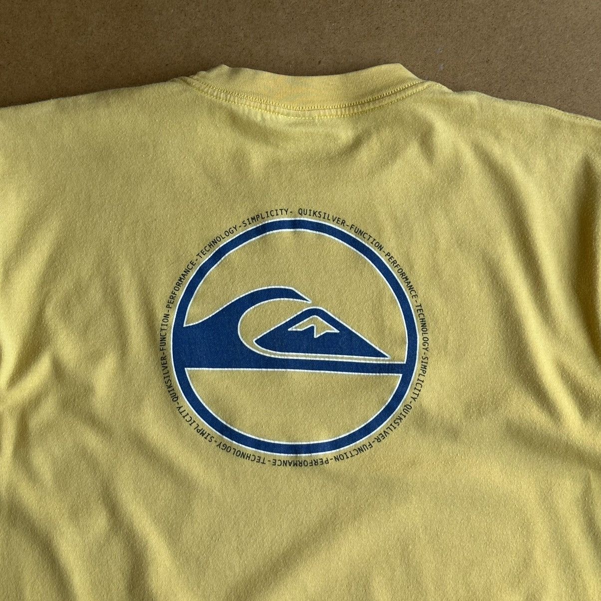 Quiksilver Vintage y2k Quiksilver Big Logo Surf Style Tee Size US M / EU 48-50 / 2 - 3 Thumbnail