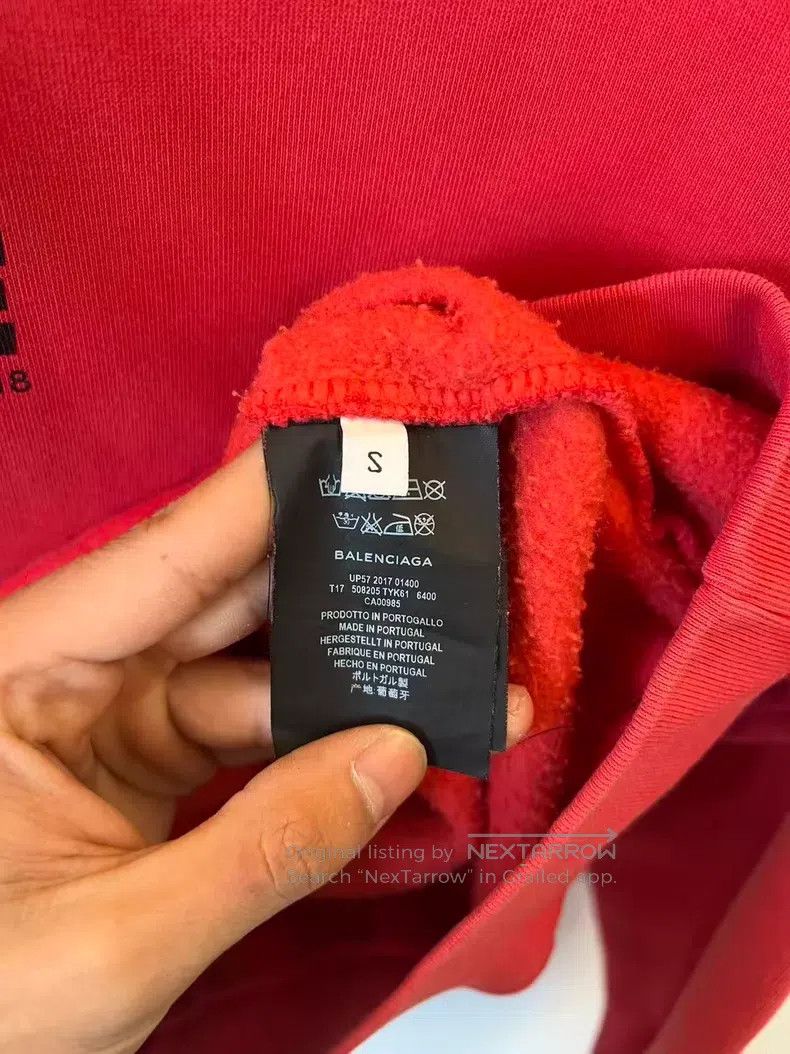 Balenciaga Balenciaga Red Hooded Sweatshirt Size US S / EU 44-46 / 1 - 4 Thumbnail