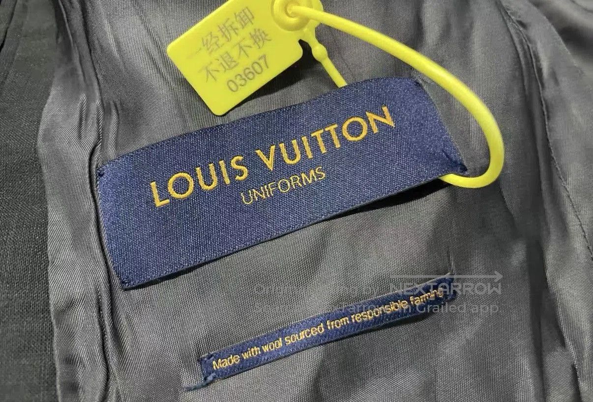 Louis Vuitton Gray Lightweight Blazer - Size M. Size US M / EU 48-50 / 2 - 4 Thumbnail