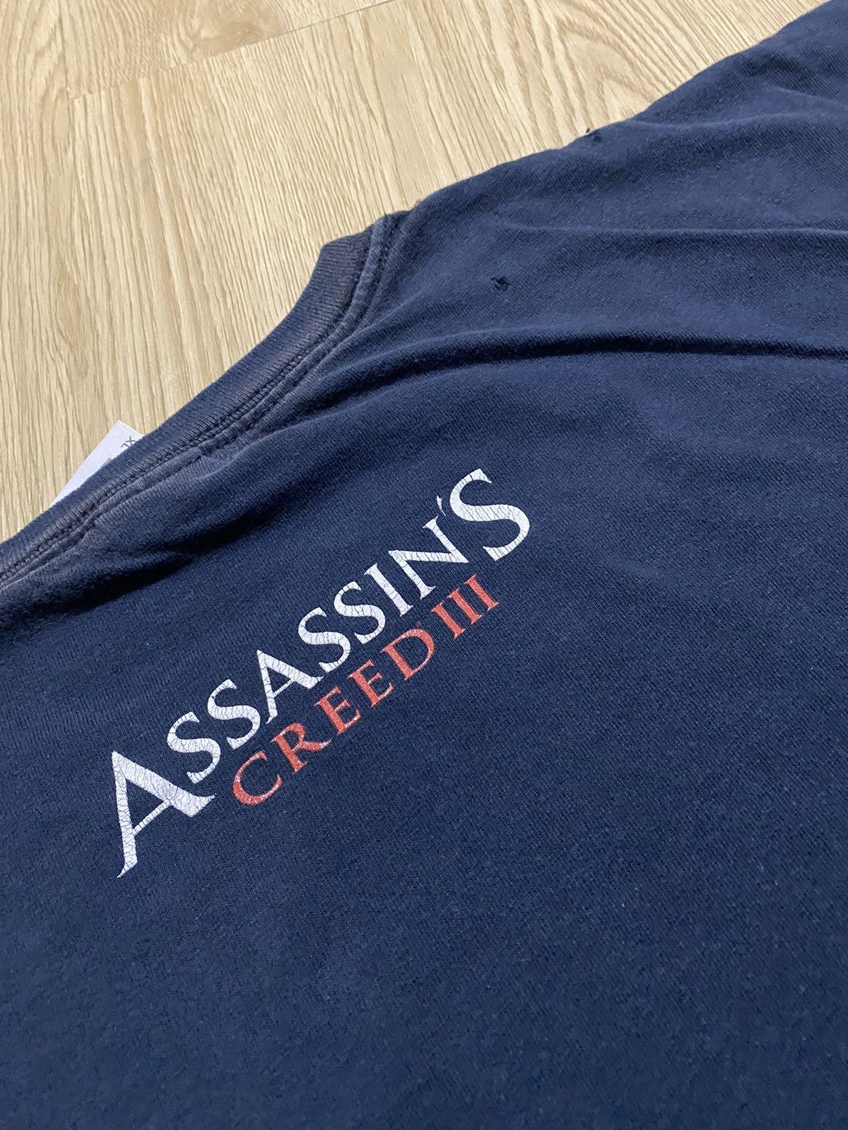 Playstation × The Game Assassins Creed 3 Distressed Tee Size US XL / EU 56 / 4 - 4 Thumbnail