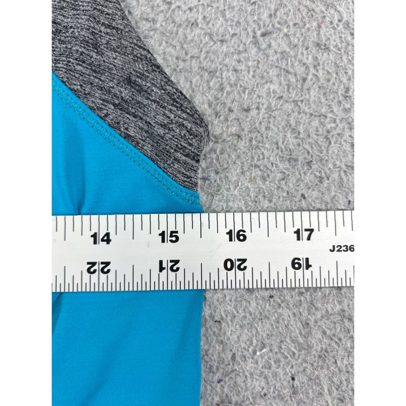 Lululemon Lululemon Shirt Women 8 Blue Gray Rear Pocket Tank Sleeveless Gym Size M / US 6-8 / IT 42-44 - 7 Thumbnail