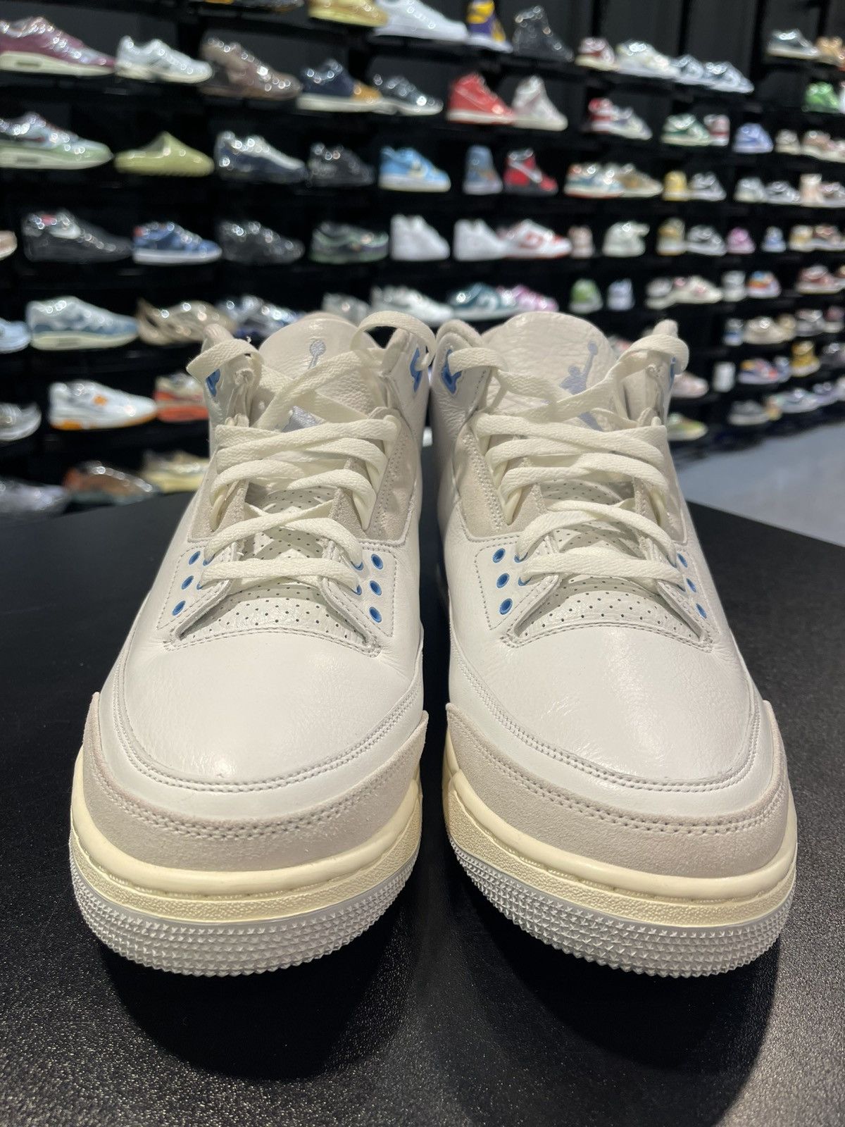 Jordan Brand Size 13 - Jordan 3 Retro Lucky Shorts Size US 13 / EU 46 - 2 Thumbnail