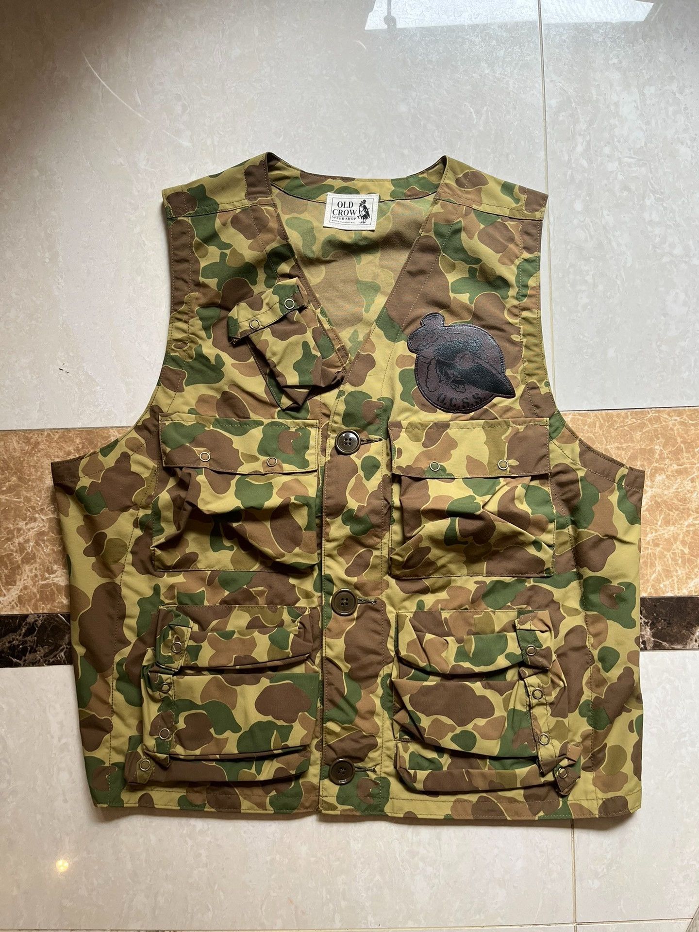 Other Old Crow Camouflage Vest Size US L / EU 52-54 / 3 - 1 Thumbnail