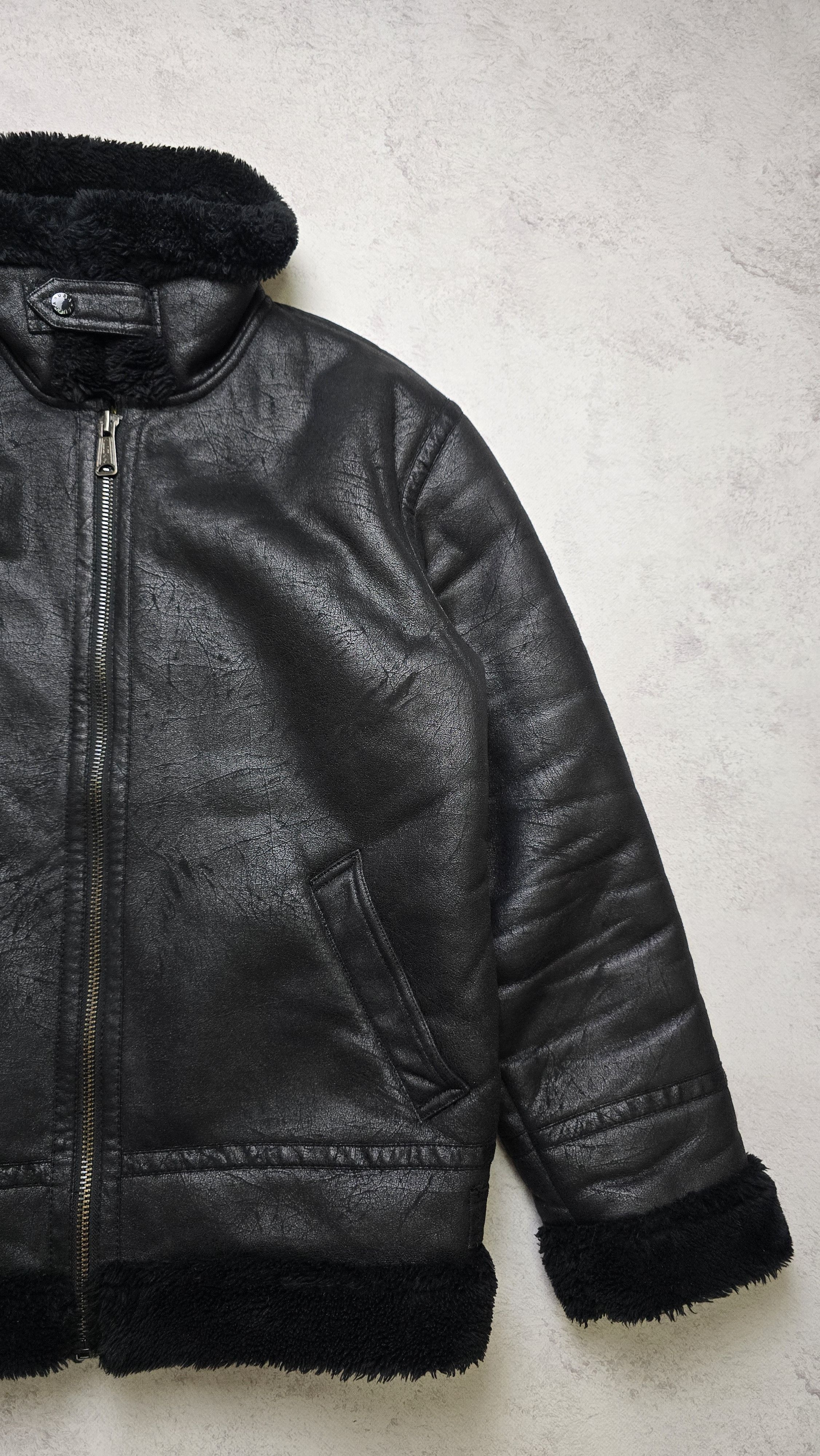 Alpha Industries Alpha Industries B3 Aviator Bomber Jacket Faux Shearling Size US L / EU 52-54 / 3 - 9 Thumbnail