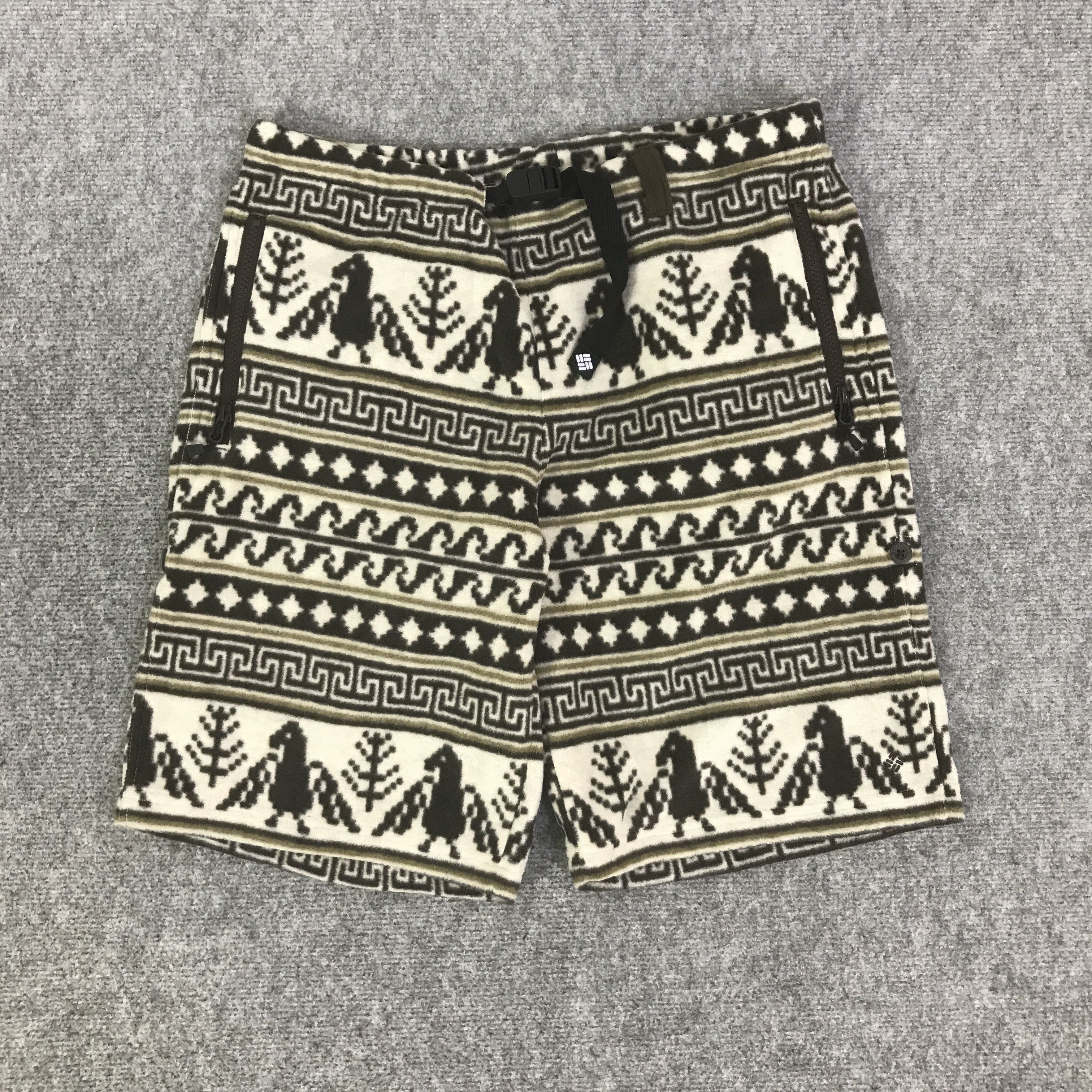 Columbia Y2K COLUMBIA FLEECE SHORTS K180B8 Size US 30 / EU 46 - 1 Thumbnail