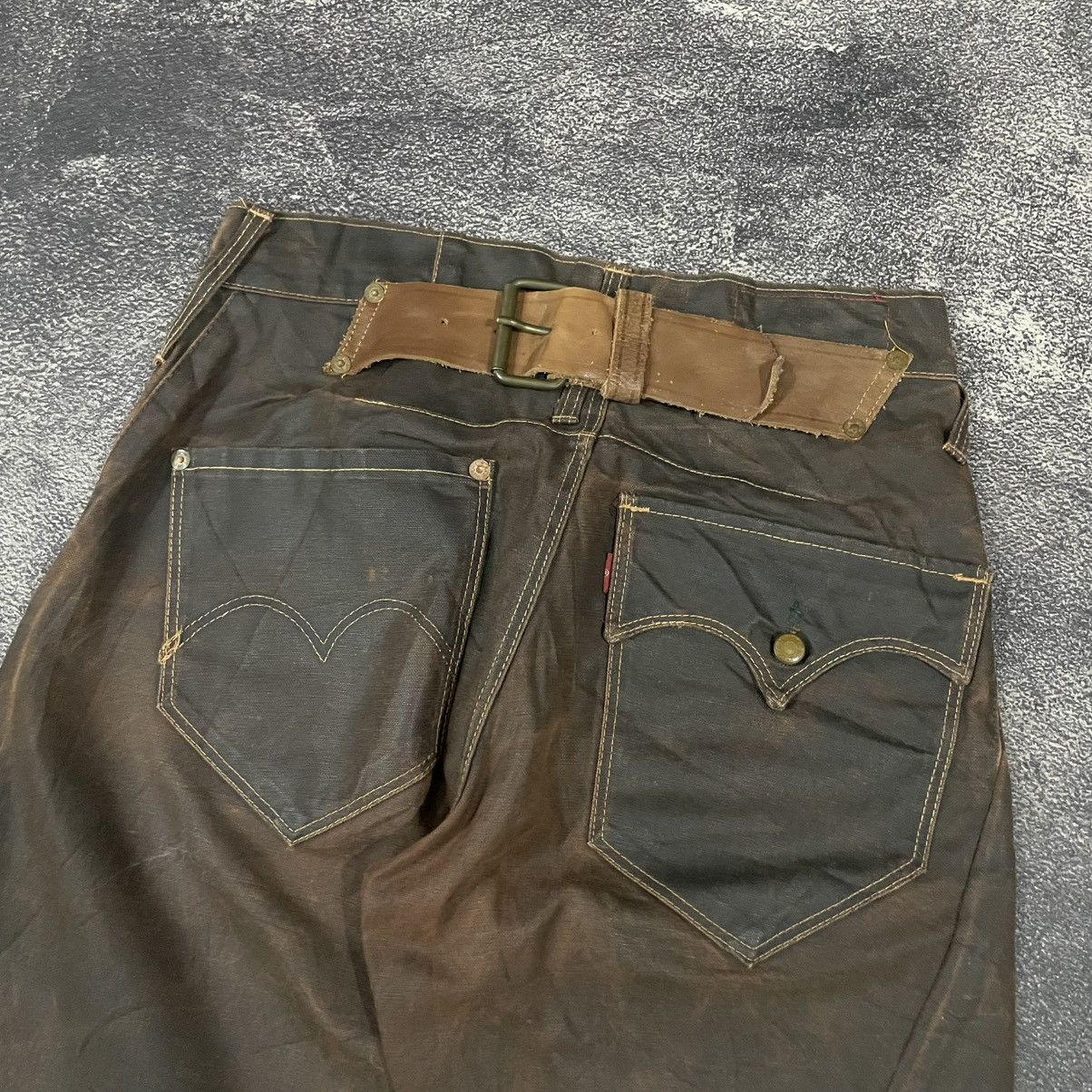 If Six Was Nine × Le Grande Bleu (L.G.B.) × Levi's 00's Levi's Red short jeans Size US 29 - 4 Thumbnail