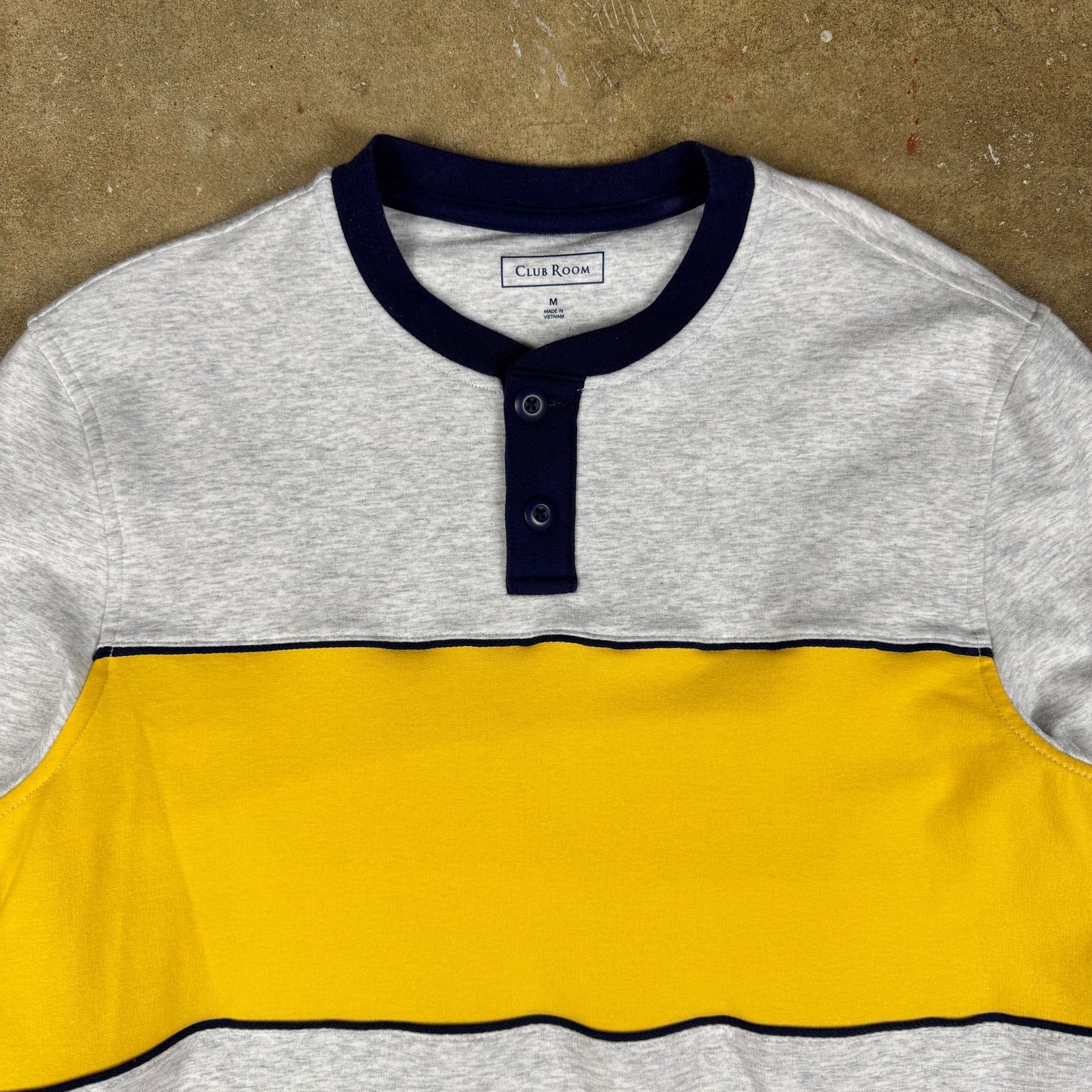 Club Room Henley Sweatshirt Men’s M Gray Navy Yellow Striped Retro Size US M / EU 48-50 / 2 - 2 Thumbnail