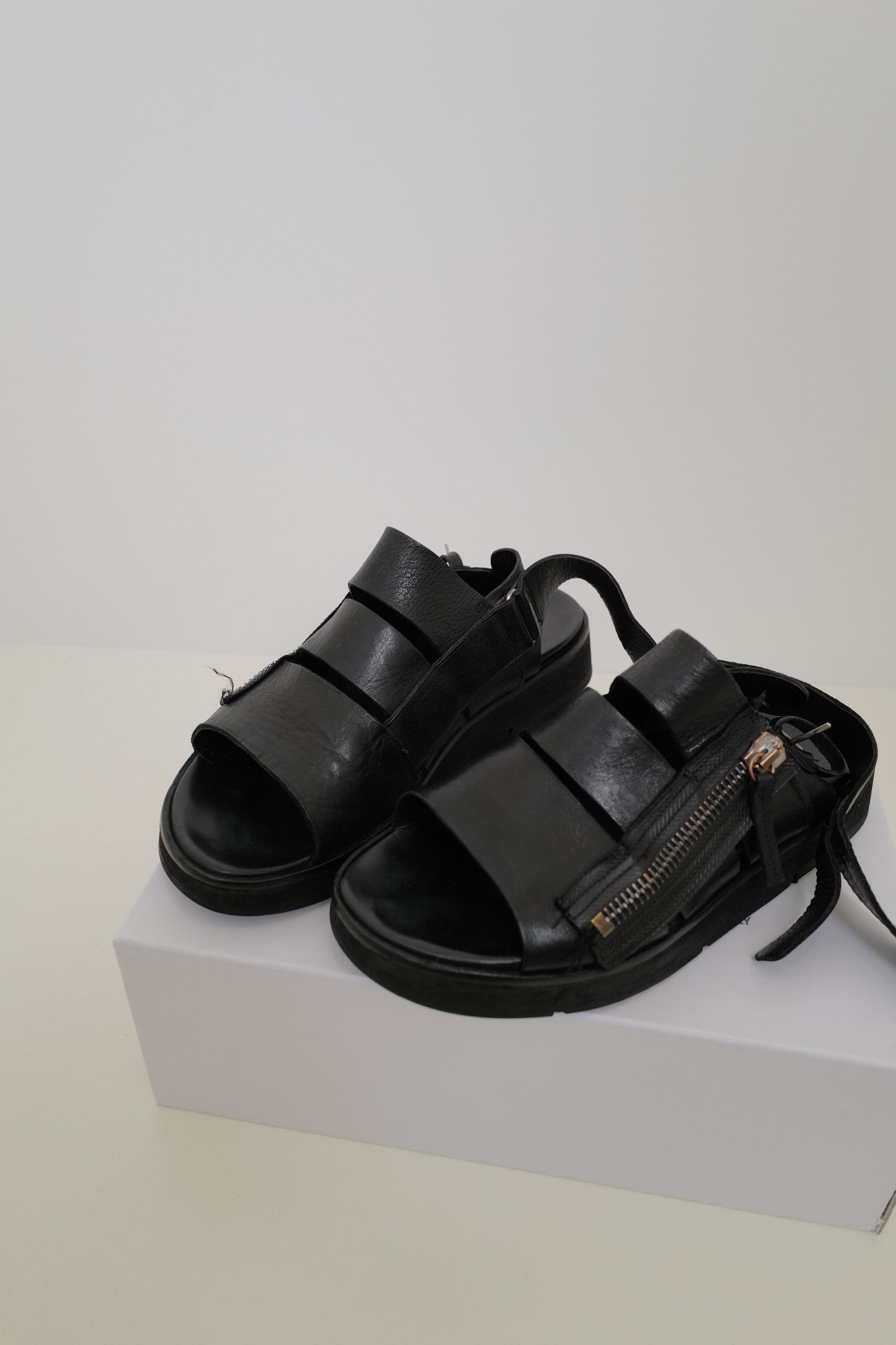 Cinzia Araia vintage Cinzia Araia sandals Size US 8 / EU 41 - 9 Thumbnail
