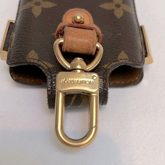 Louis Vuitton Louis Vuitton Monogram Etui Phone Case Size ONE SIZE - 8 Thumbnail