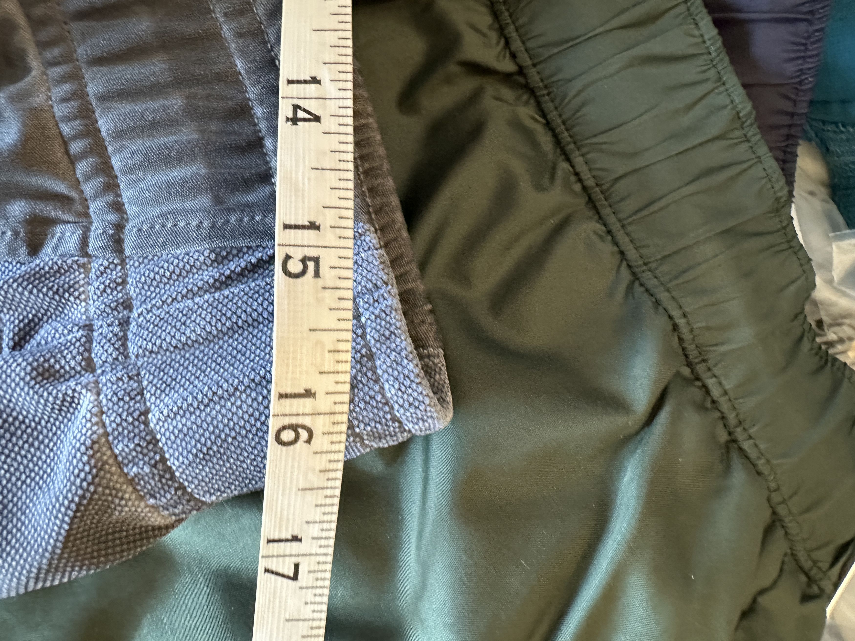 1017 ALYX 9SM 1017 ALYX 9SM Paneled Tech Shorts Size US 36 / EU 52 - 6 Thumbnail