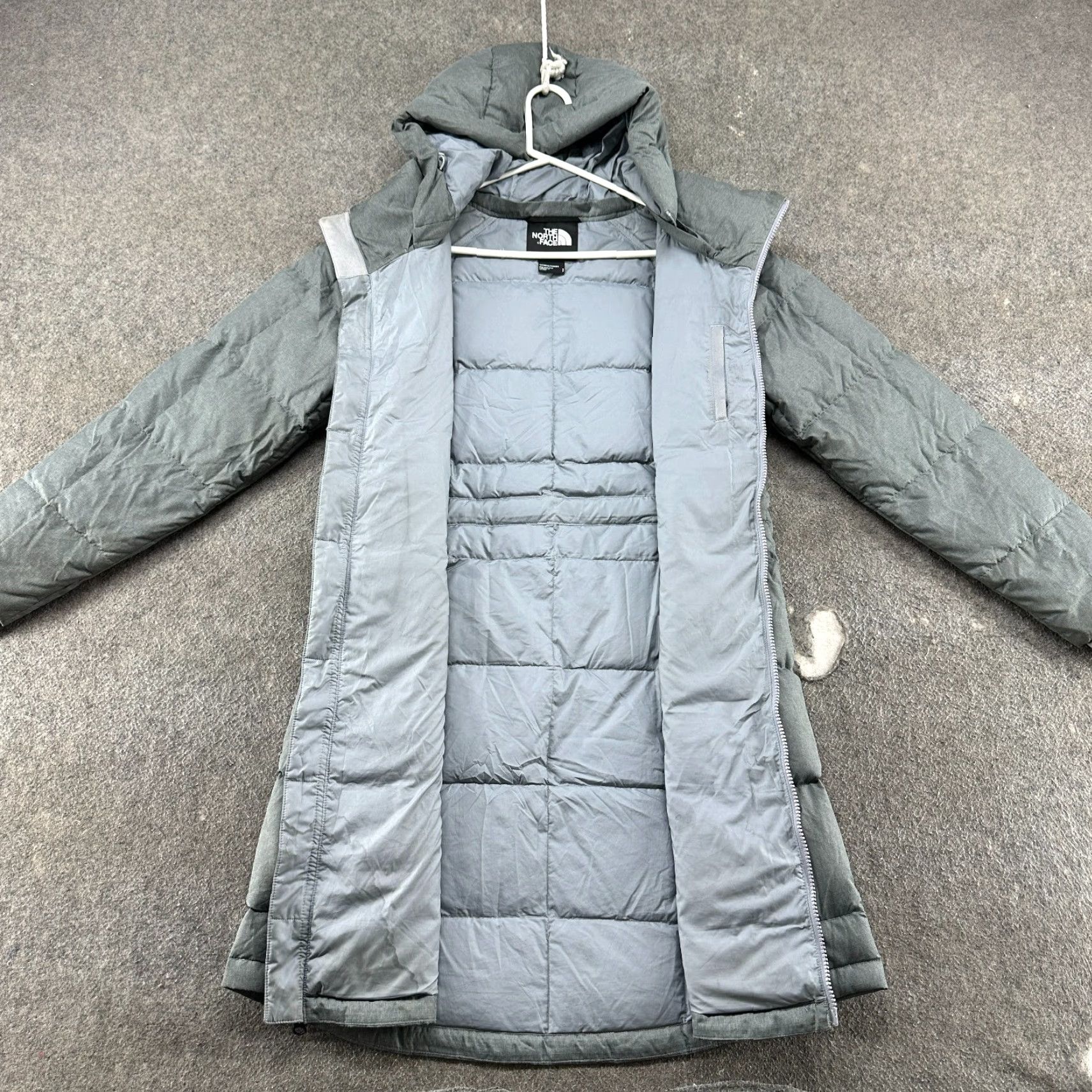 The North Face The North Face Jacket Womens Small Gray Puffer Hooded Insulated Long Acropolis 550 Down Size S / US 4 / IT 40 - 2 Thumbnail