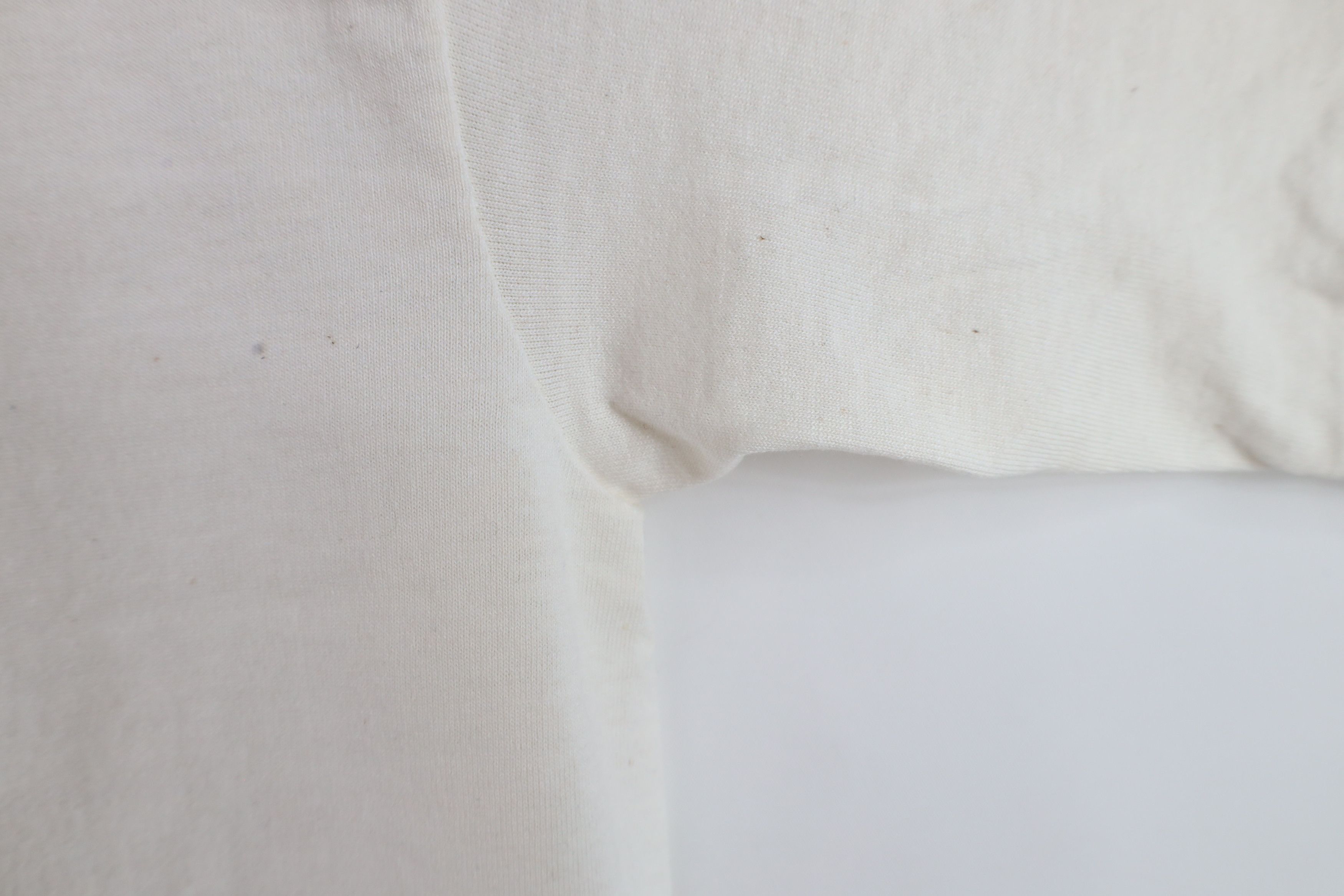 Vintage Vintage 90s Streetwear Flower Floral T-Shirt Cream USA Size L / US 10 / IT 46 - 9 Thumbnail