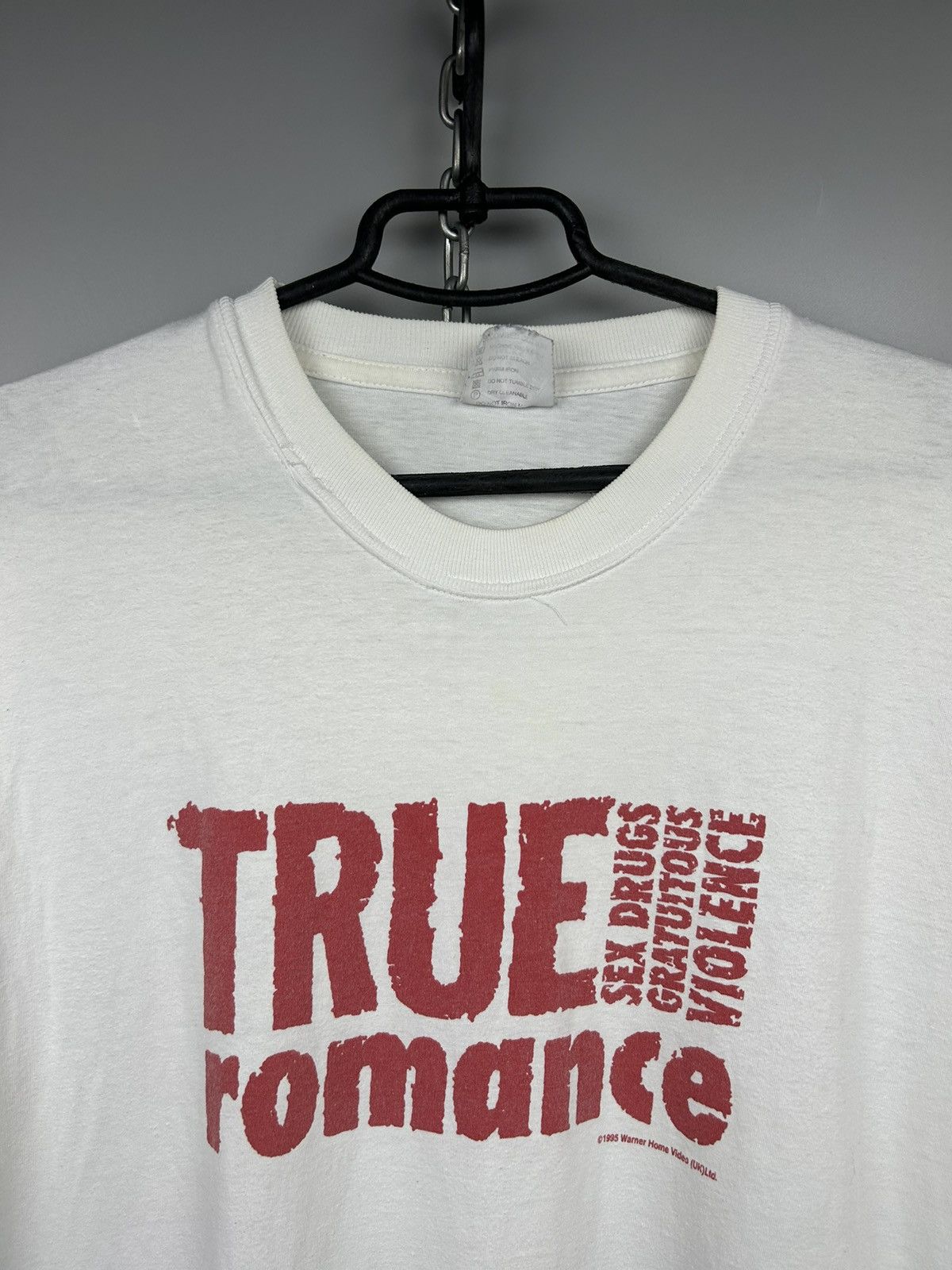 Vintage Vintage 90s True Romance 1995 Sex Grugs Movie T shirt Size US XL / EU 56 / 4 - 3 Thumbnail