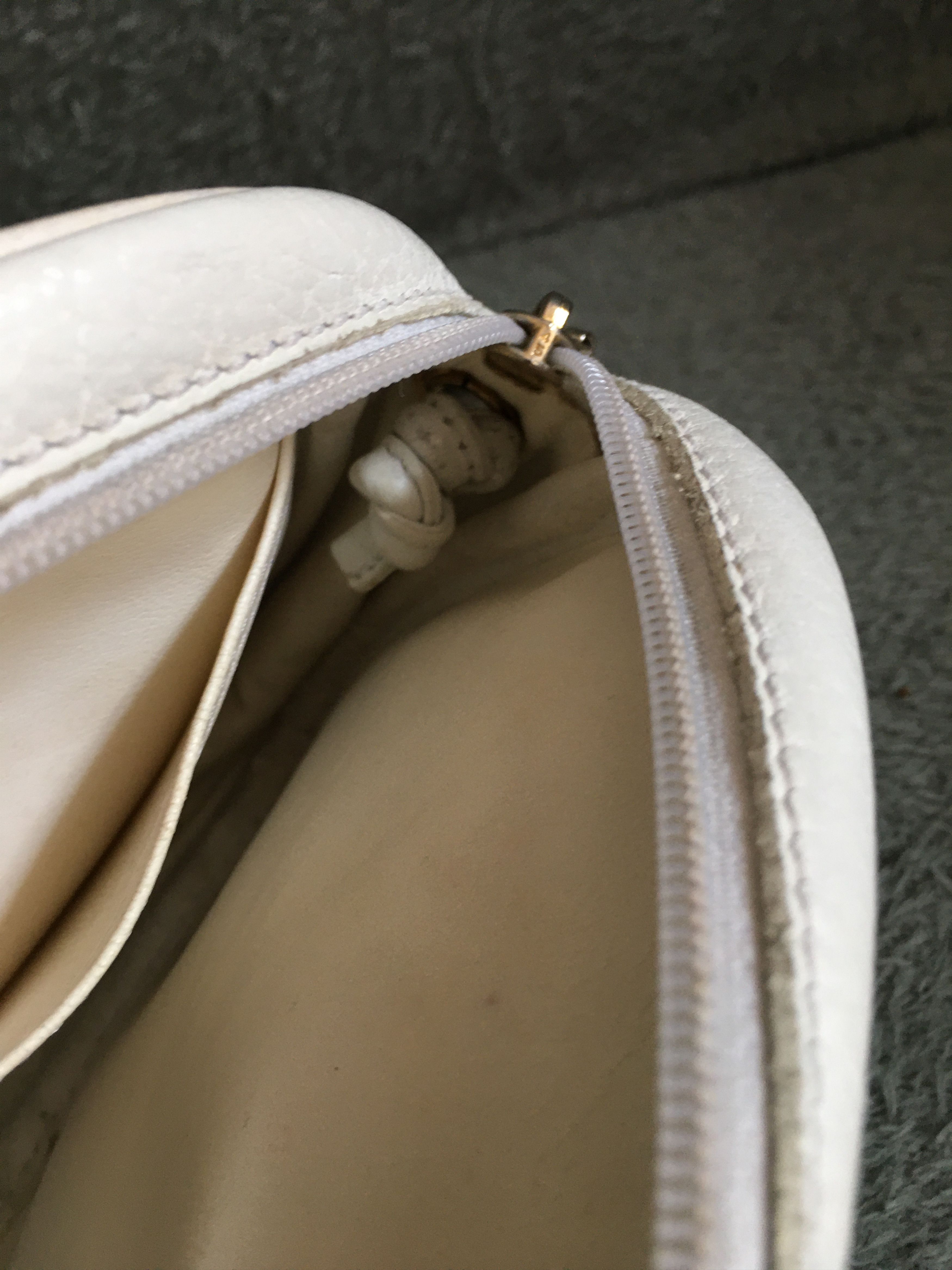 LONGCHAMP Cream Pebbled Leather Shoulder Crossbody Bag