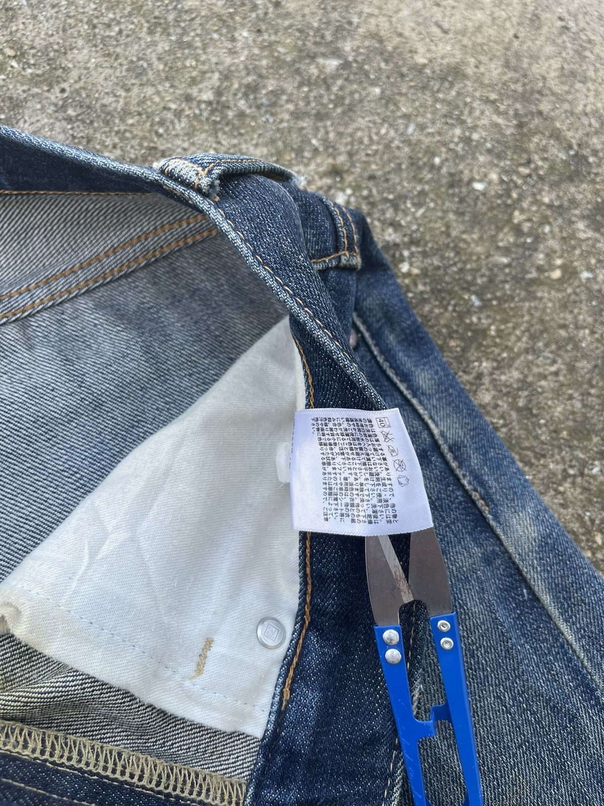 Japanese Brand × Jean × Uniqlo 🔥 Japanese Brands Uniqlo Distressed Denim W30🔥 Size US 30 / EU 46 - 6 Thumbnail