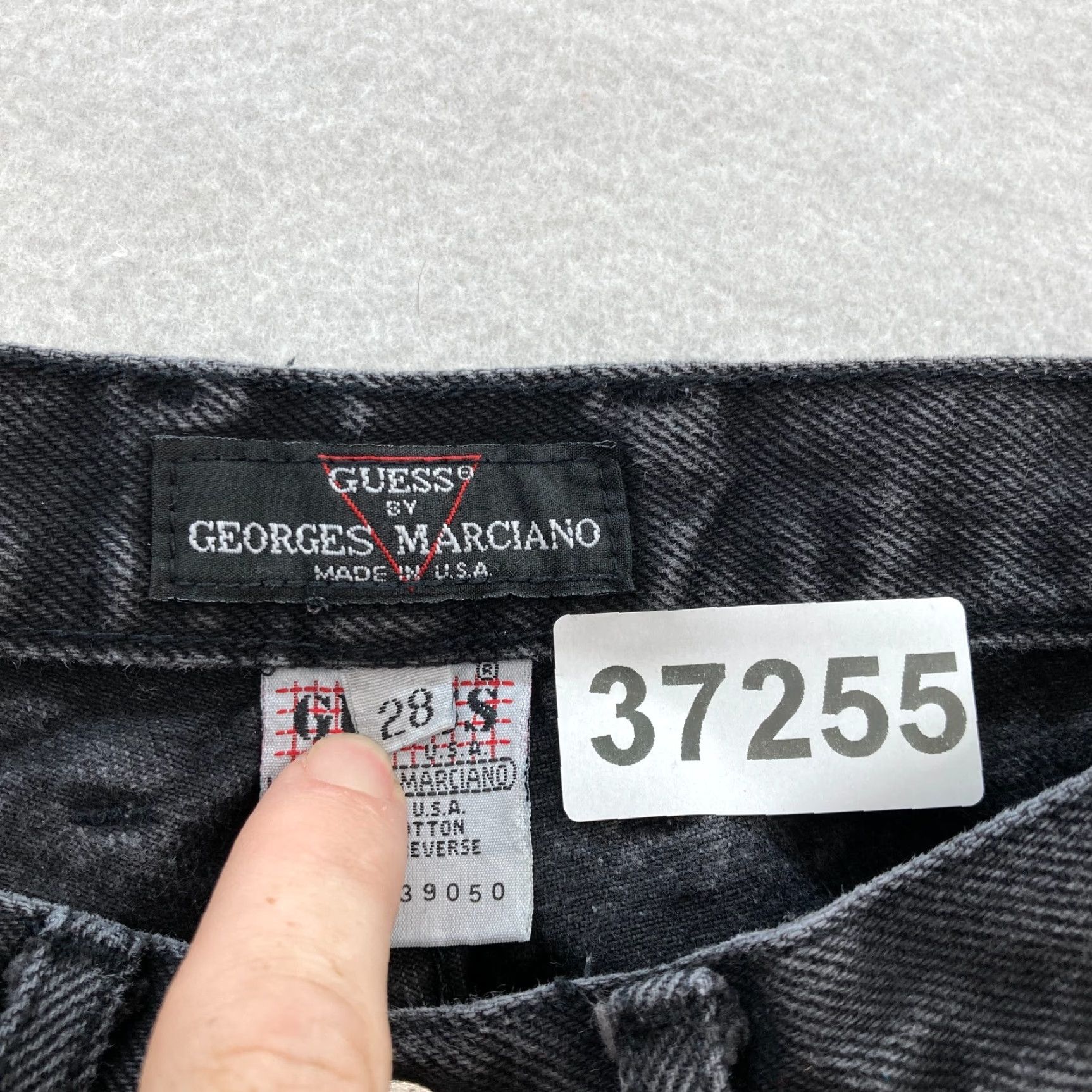 Guess VINTAGE GUESS Jeans Women's 28 Black Denim Tapered USA Hip Hop Georges Marciano Size 28" / US 6 / IT 42 - 4 Thumbnail