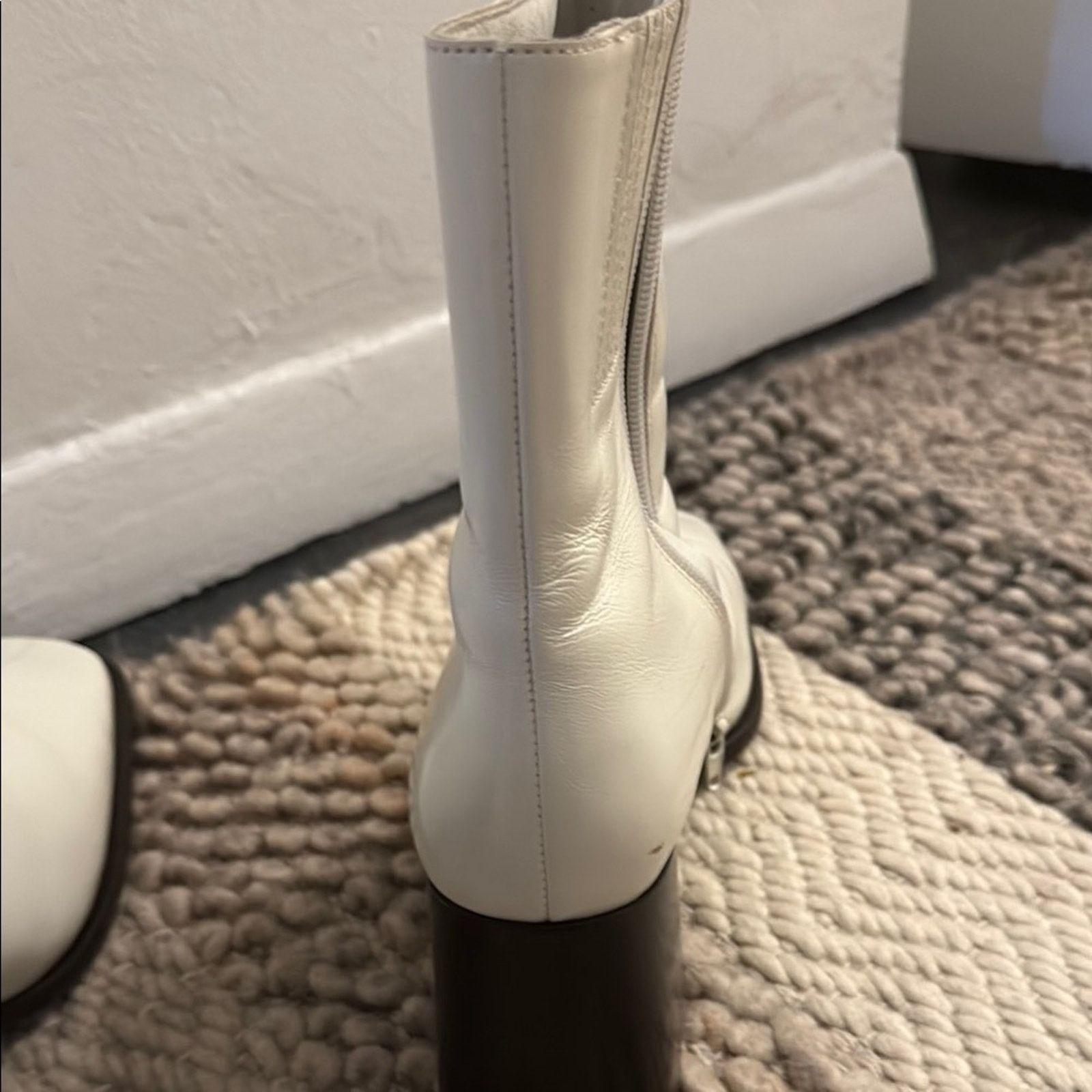 Jeffrey Campbell NWT Jeffrey Campbell White Ankle Boots Size 9 Size US 9 / IT 39 - 8 Thumbnail