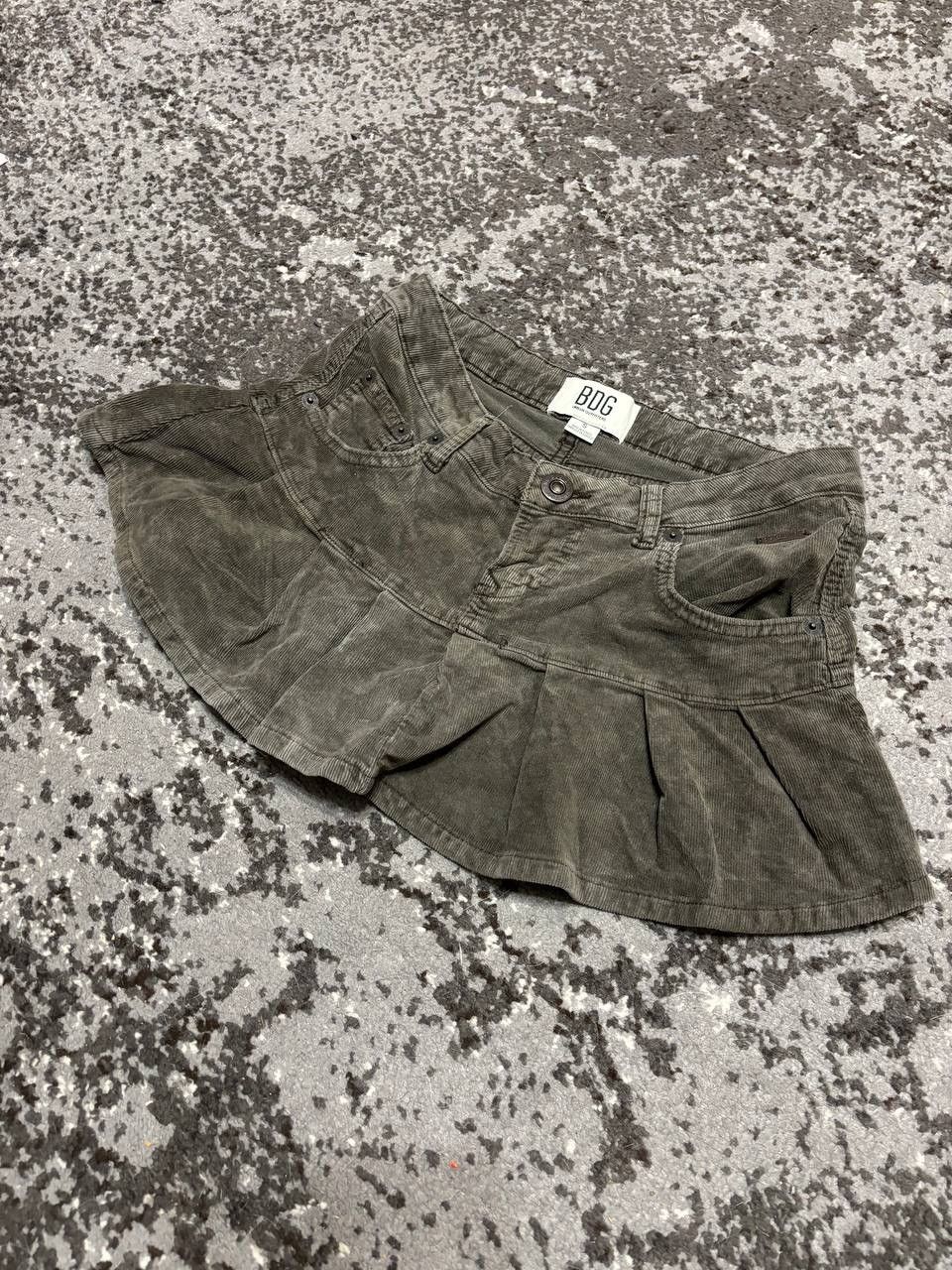 Bdg × Japanese Brand BDG Urban Outfitters High Waisted Grey Corduroy Y2K Skirt Size 23" - 2 Thumbnail