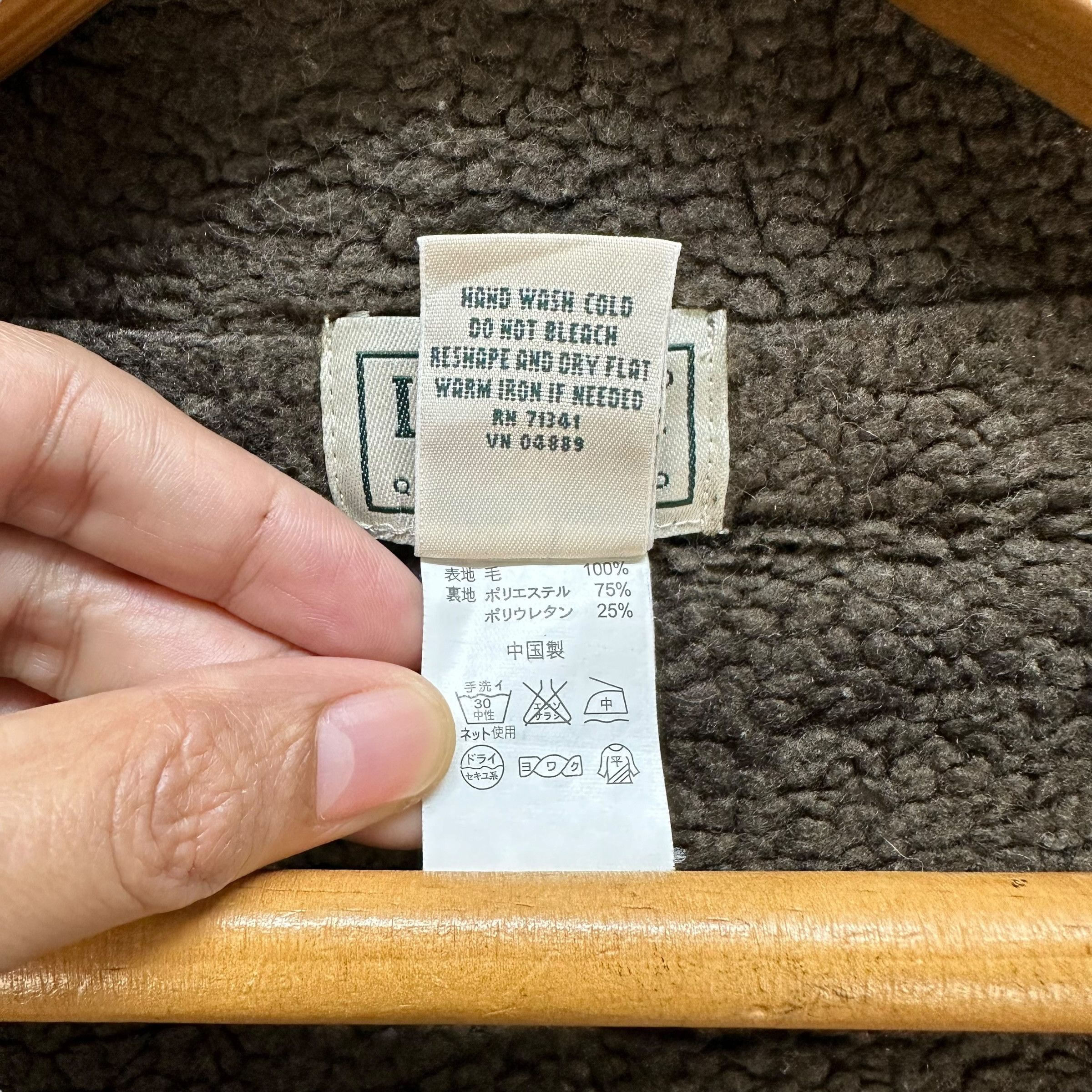 L.L. Bean L.L. Bean Sherpa Turtle Neck Lambs Wool Jacket #A21-0498 Size L / US 10 / IT 46 - 9 Thumbnail