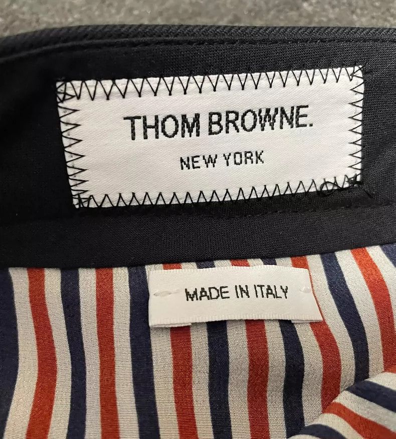 Thom Browne Thom Browne A pleated skirt with color stripes Size 25" / US 0 / IT 36 - 5 Thumbnail
